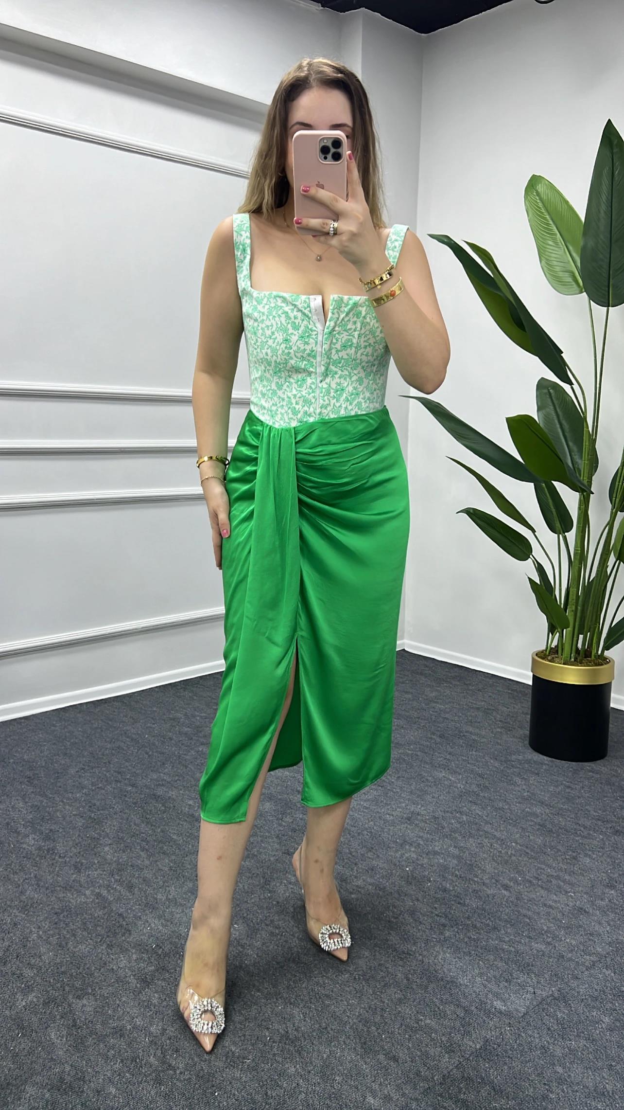 Yeşil Saten Beli Bağlamalı Etek