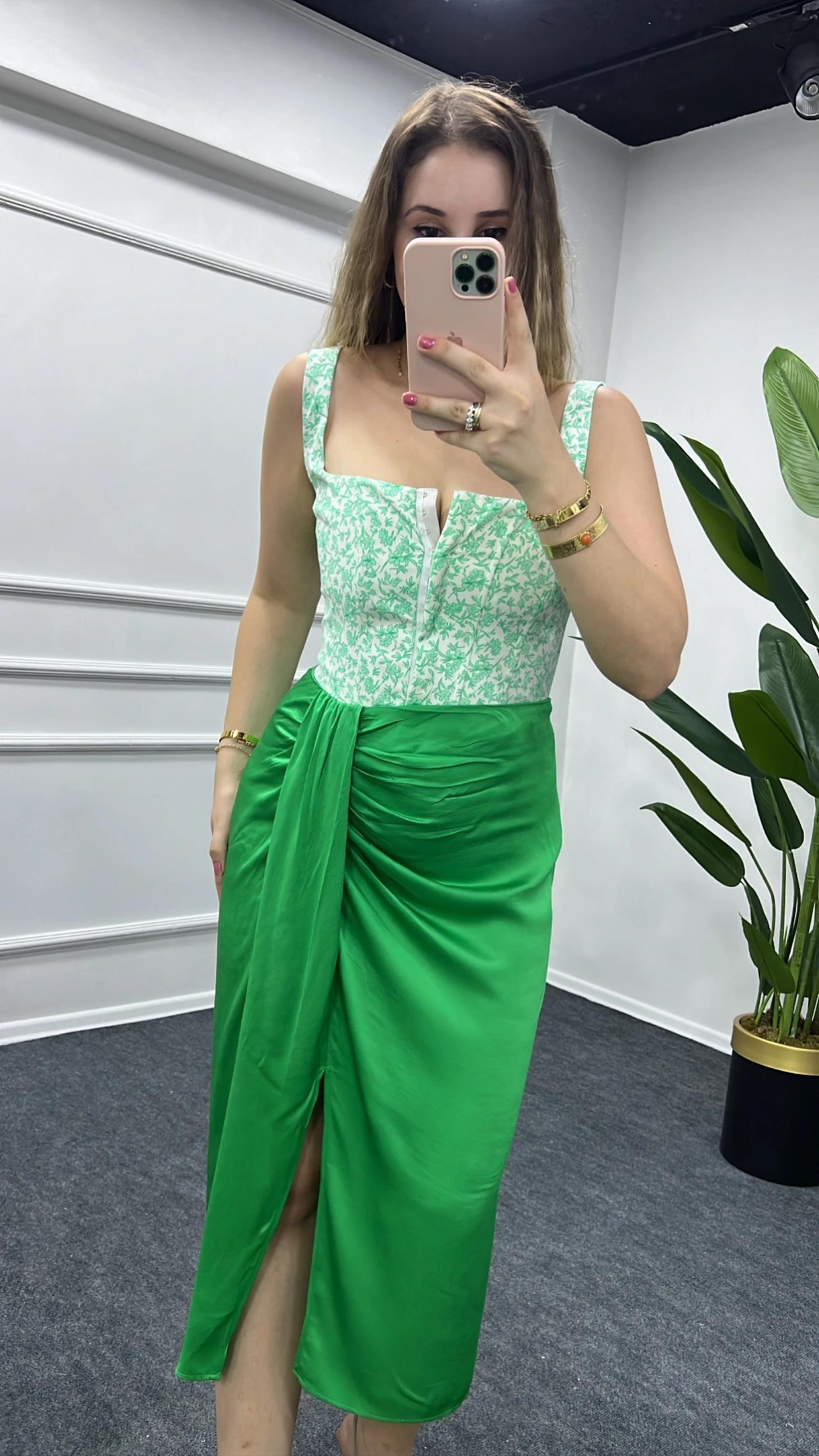 Yeşil Saten Beli Bağlamalı Etek