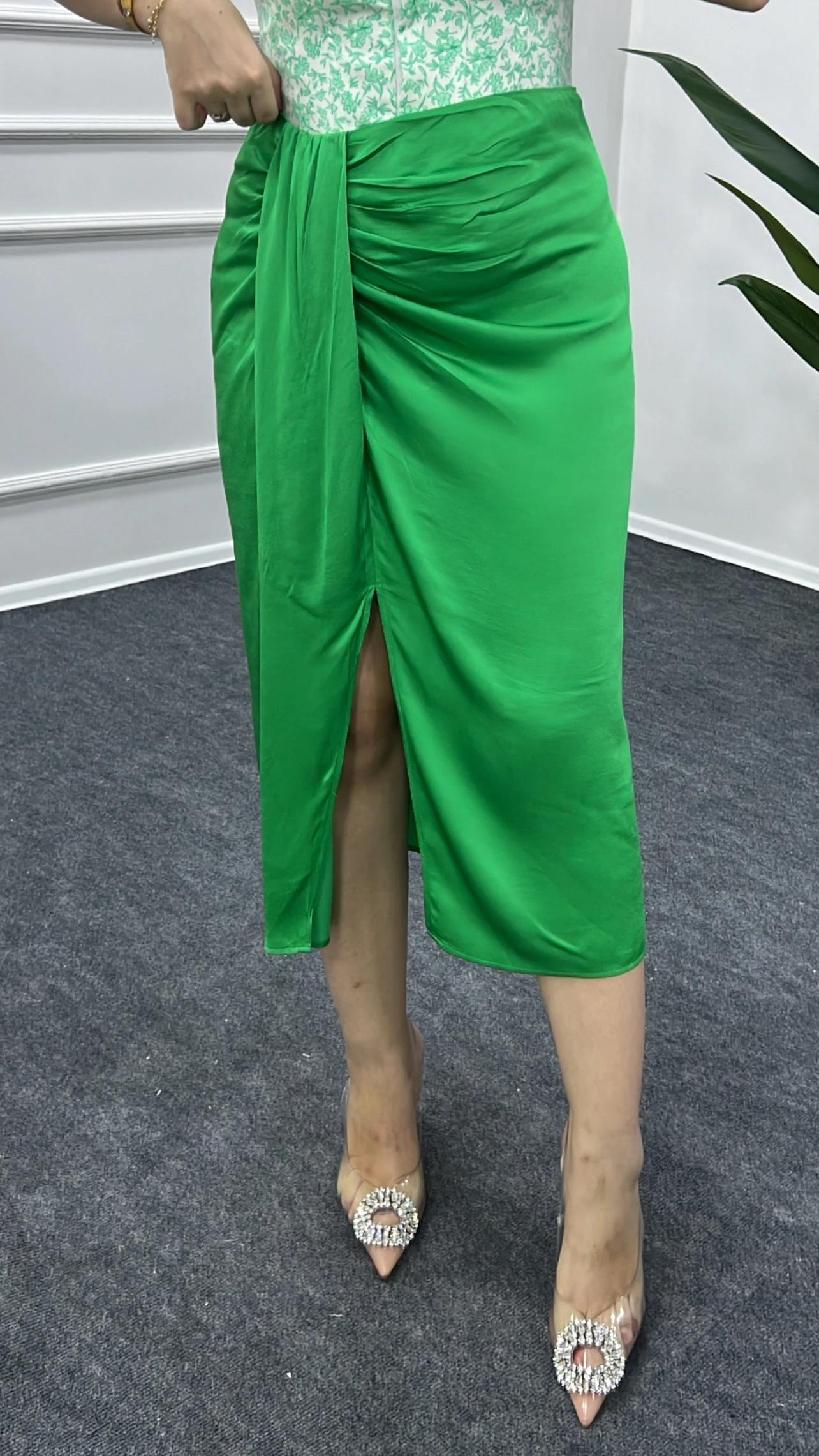 Yeşil Saten Beli Bağlamalı Etek