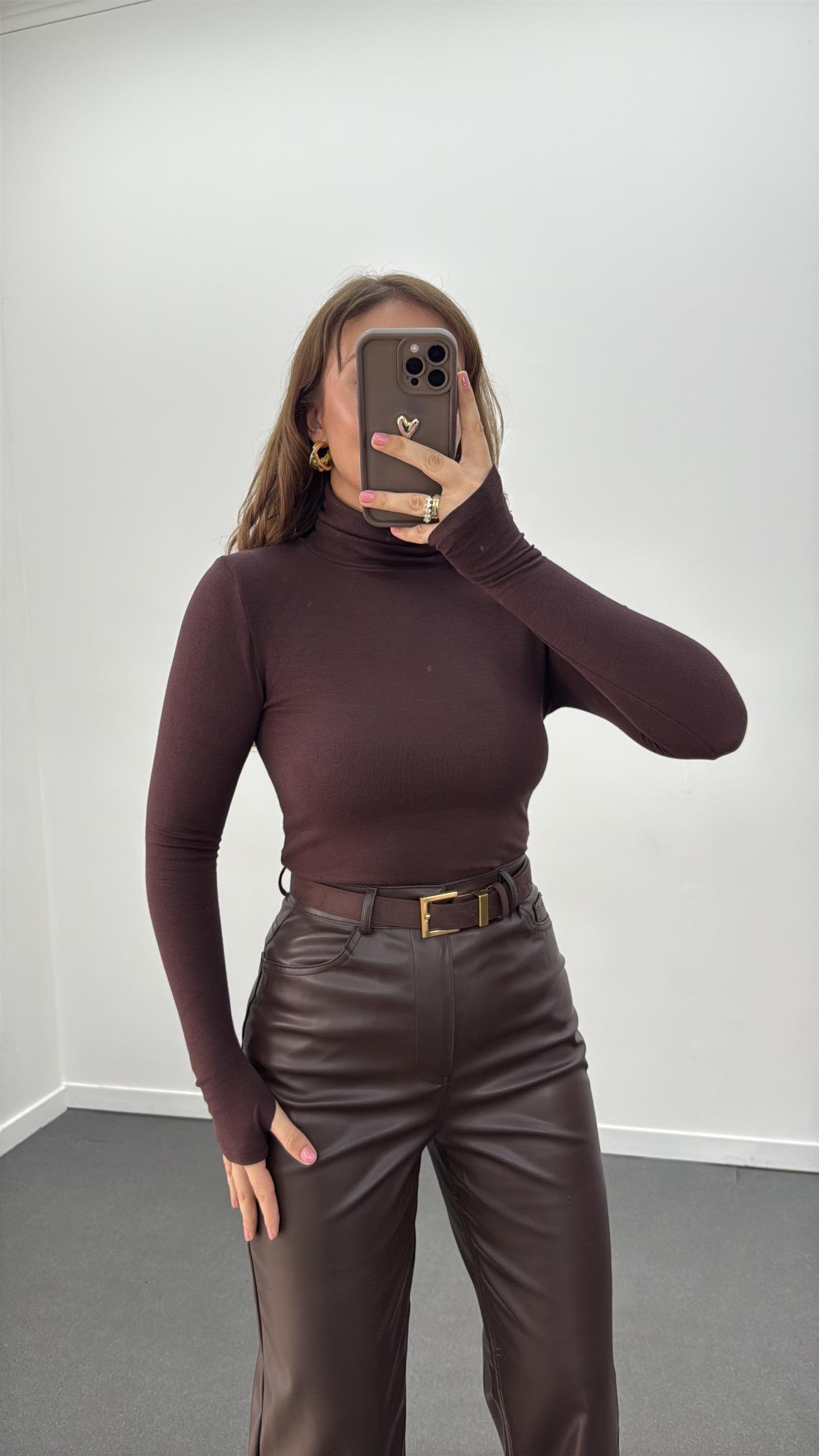 Yoko Acı Kahve Balıkçı Yaka Modal Body