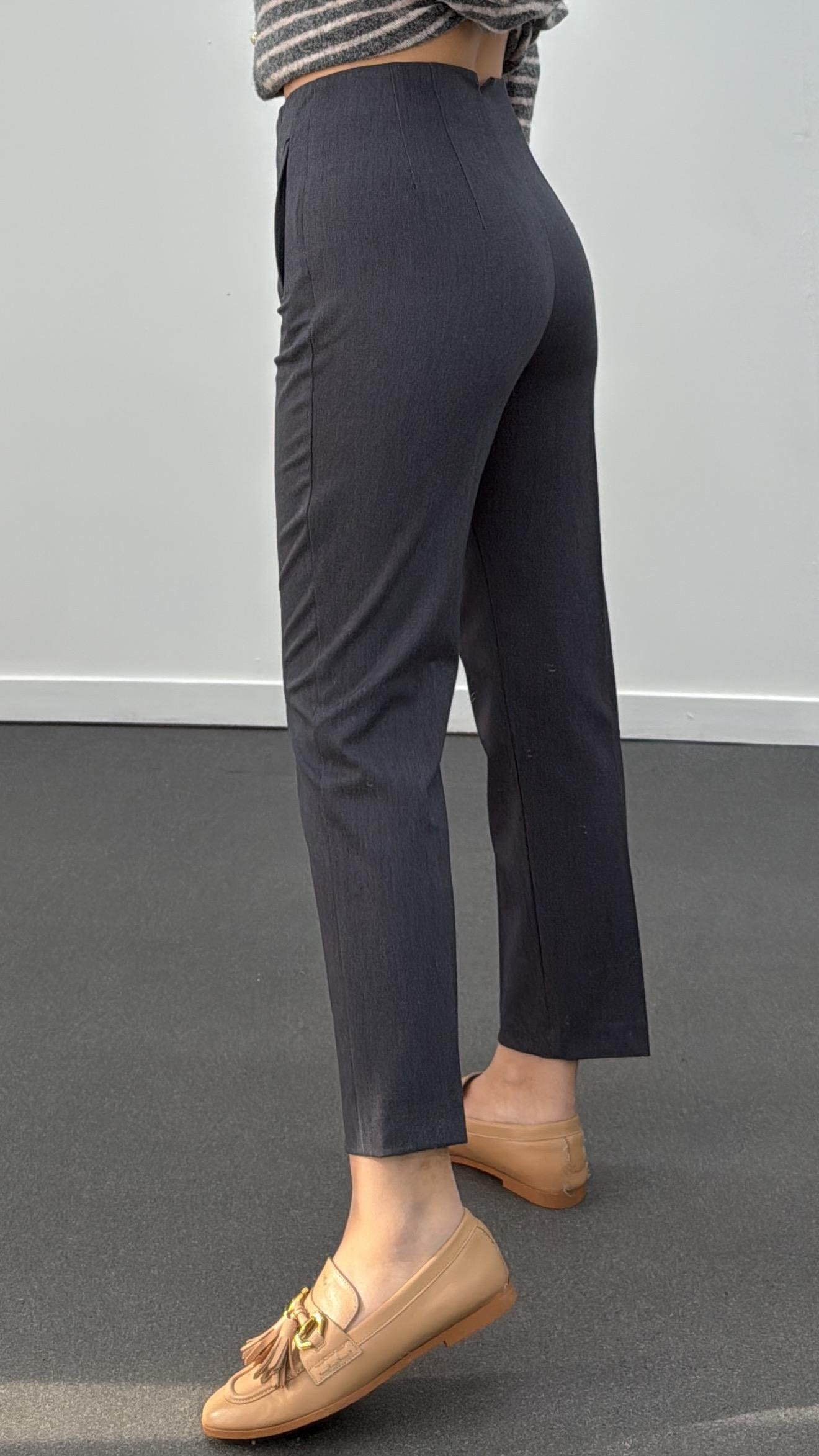 Zr Gri Renk Pensli Kumaş Pantolon