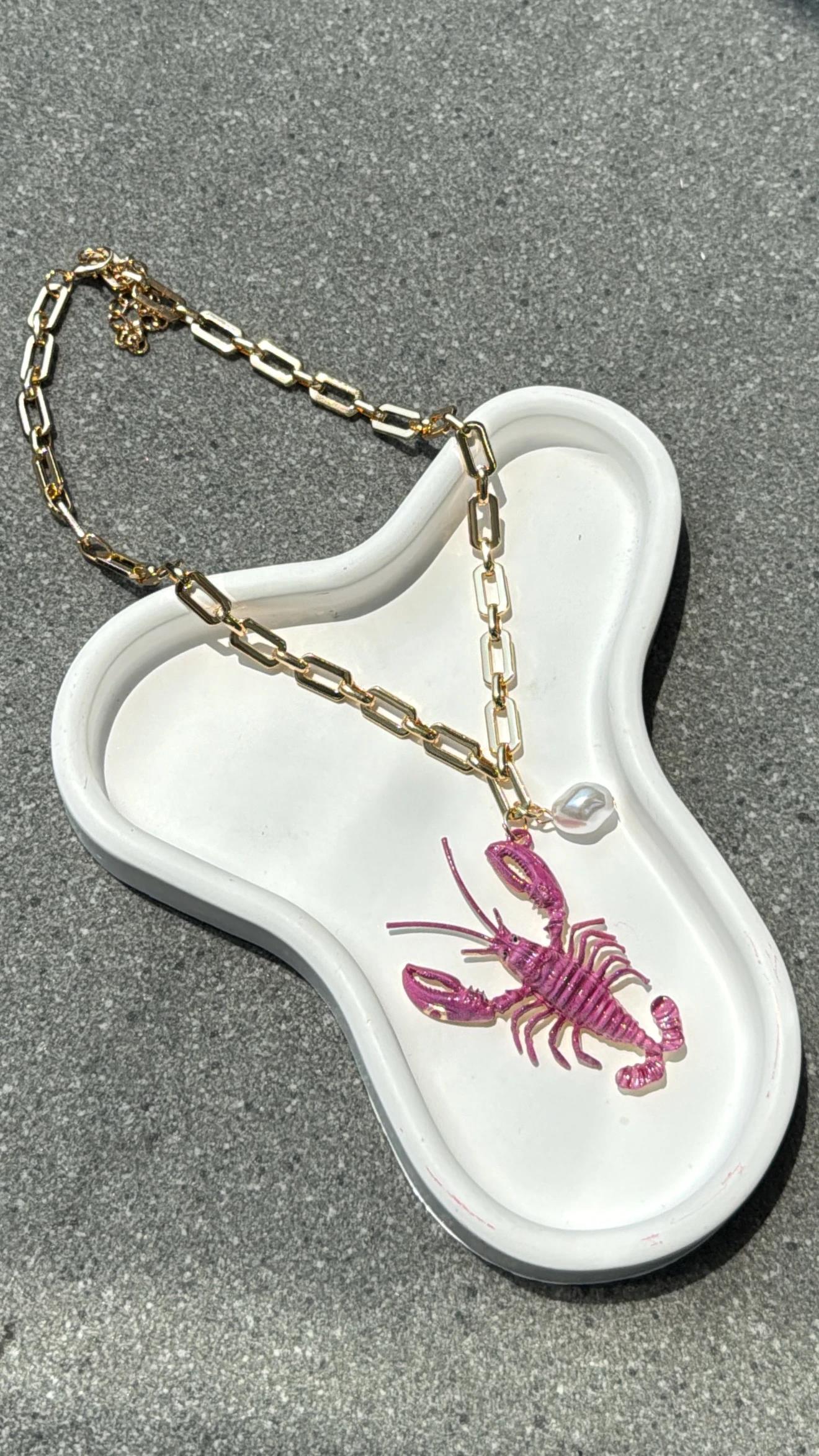 Zümra Pembe Istakoz Gold Kolye