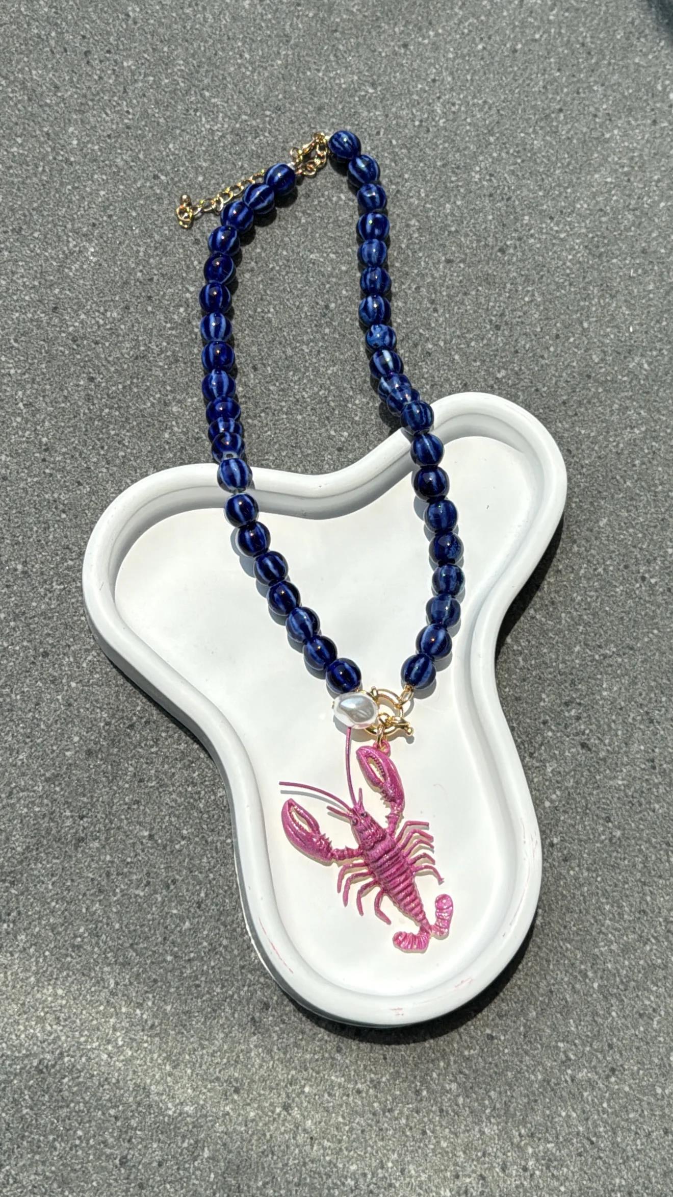 Zümra Pembe Istakoz Lacivert Kolye