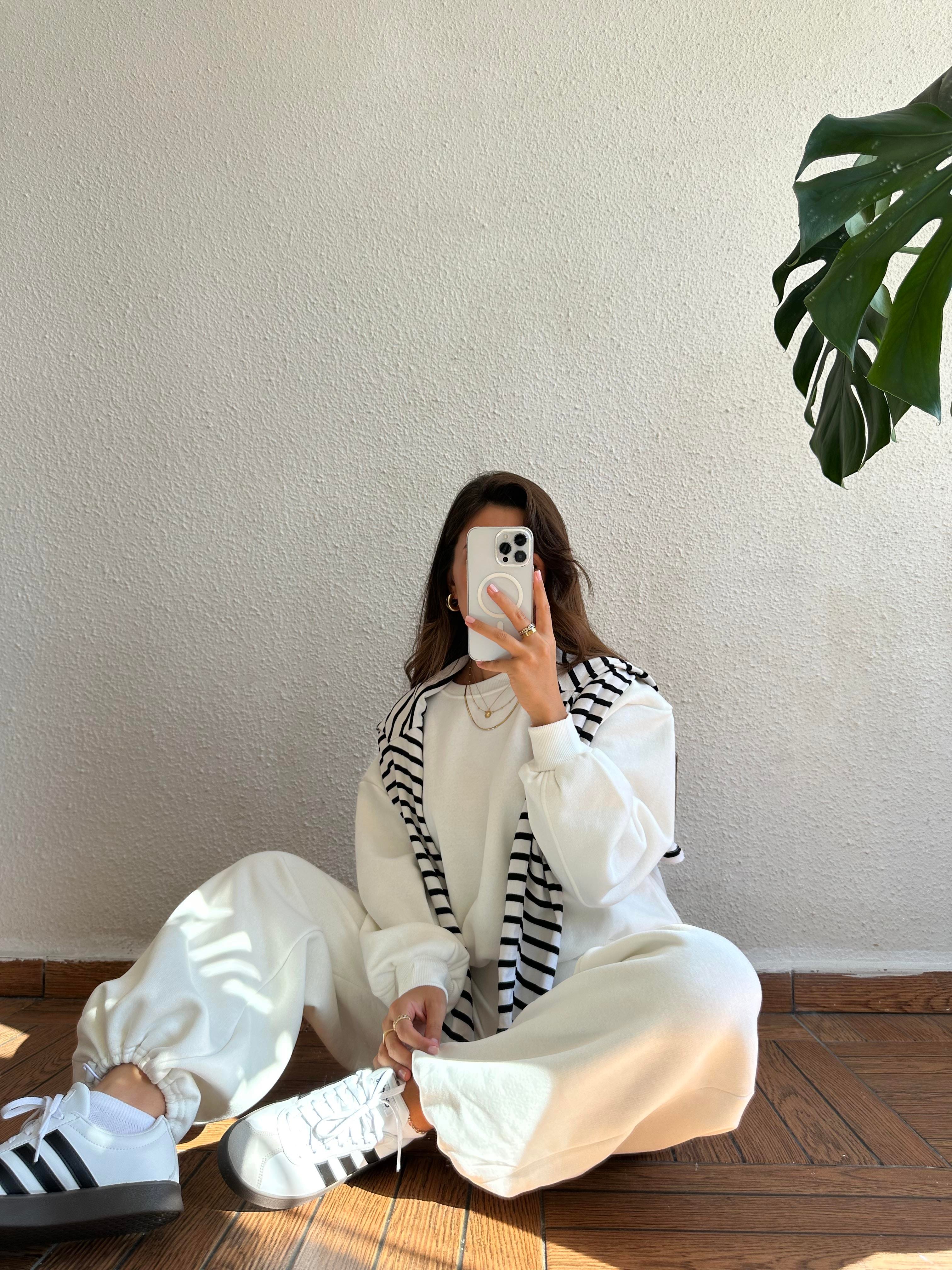 Bisiklet Yaka Sweat Pantolon Takım - Beyaz