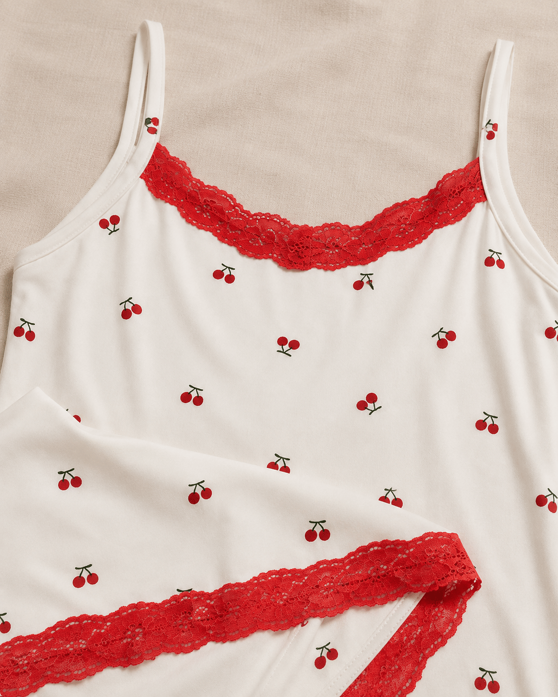 Cherry Kiraz Desenli Askılı Milan Kumaş Kadın Pijama Takımı