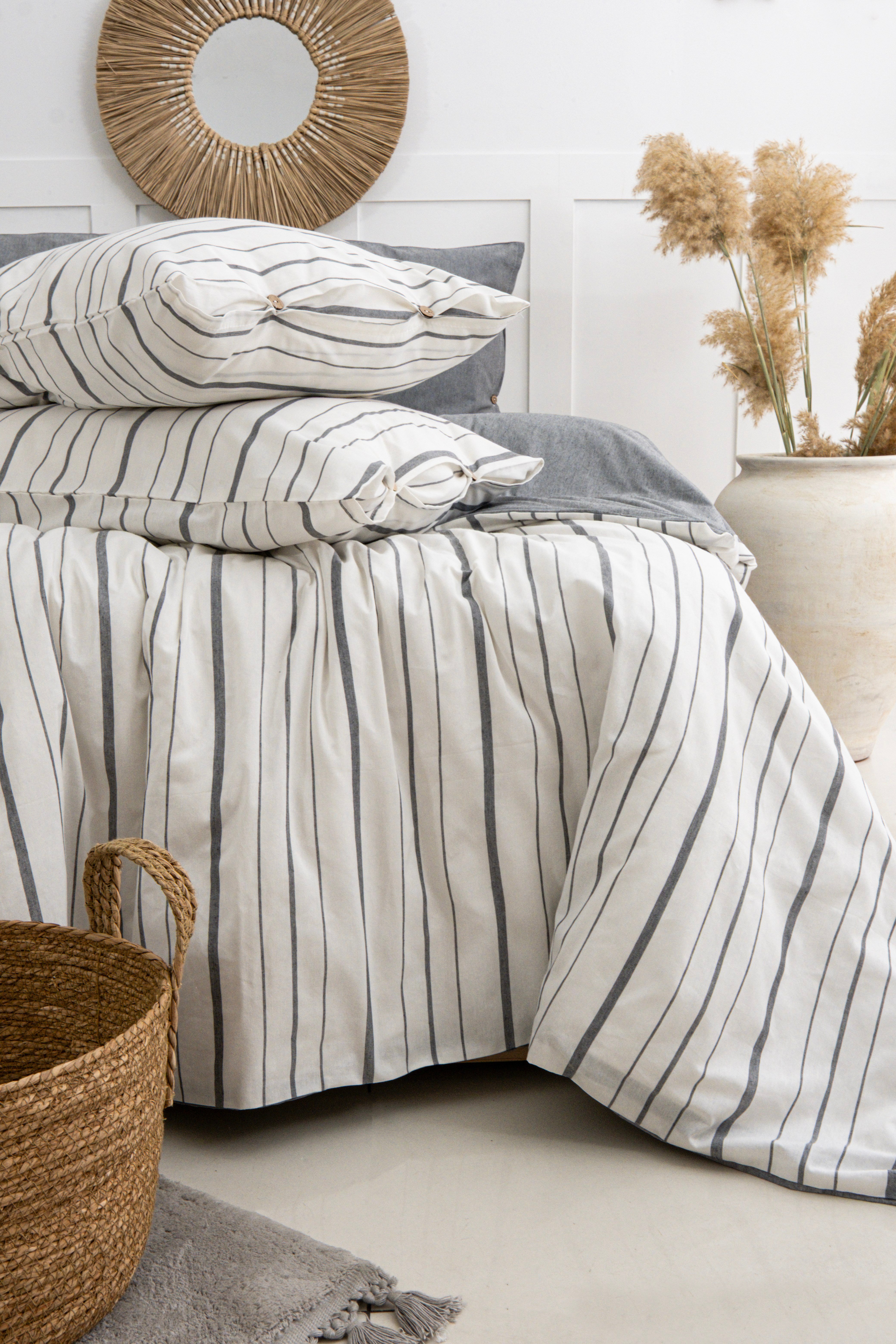 Huzur Atlas İpliği Boyalı Çift Kişilik Nevresim Takımı (Lastikli Çarşaflı)