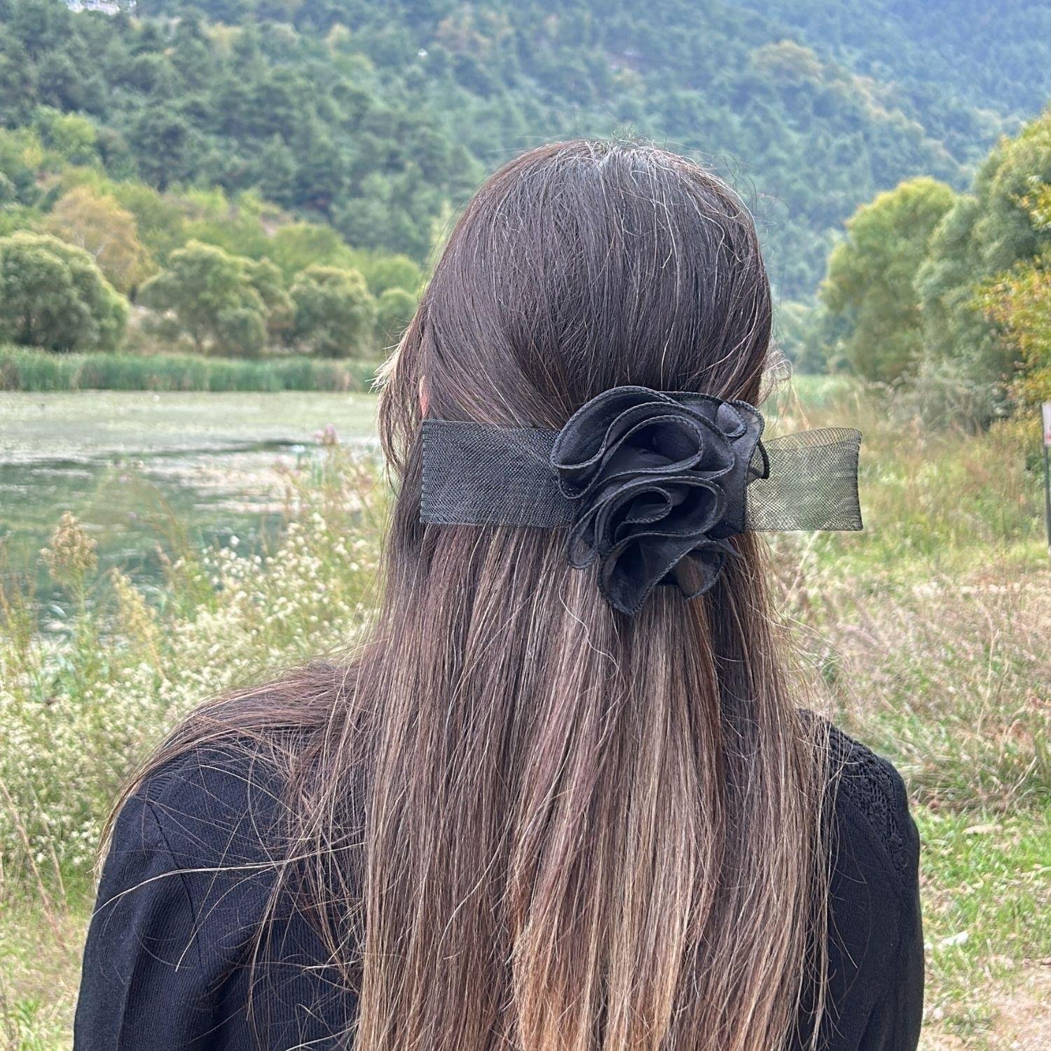 Siyah Çiçek Fiyonk
