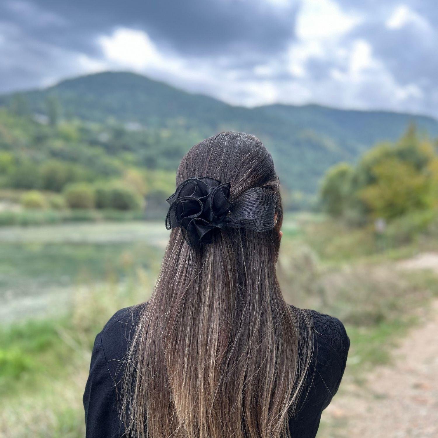 Siyah Çiçek Fiyonk