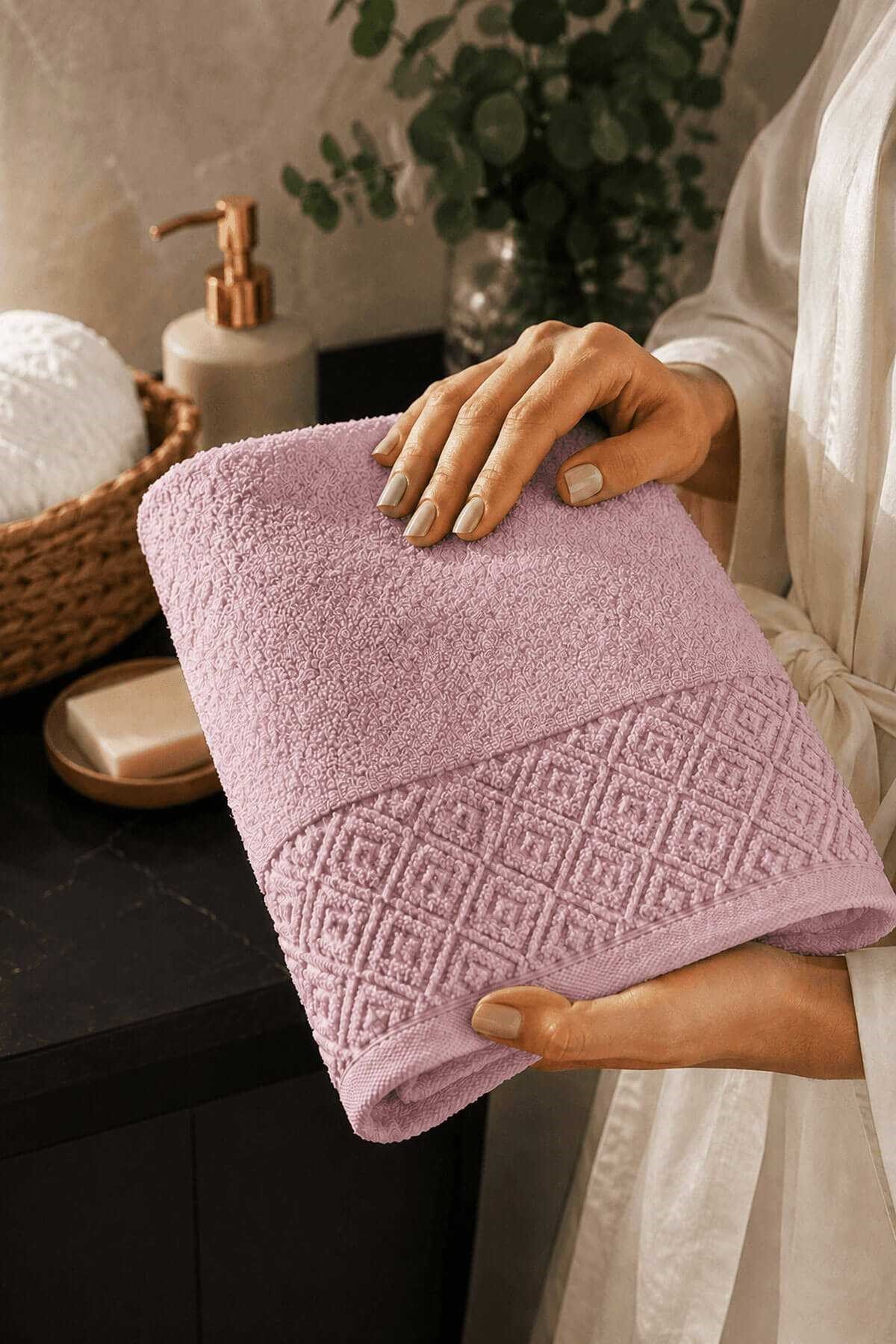 El Yüz Havlusu 50x90 cm %100 Pamuk Kısmi Kadife  Quadro Pembe