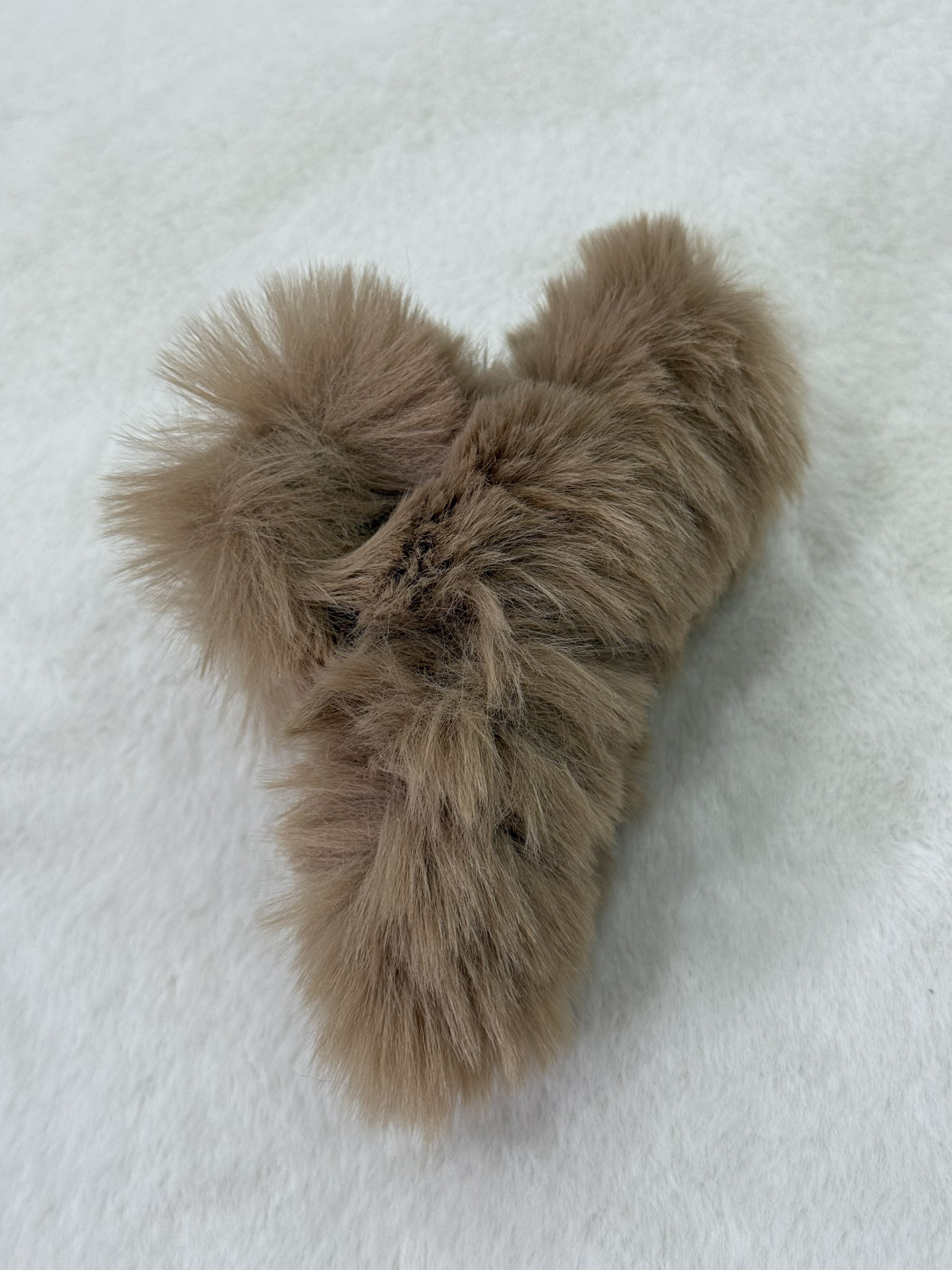 Bej Peluş Mandal Toka