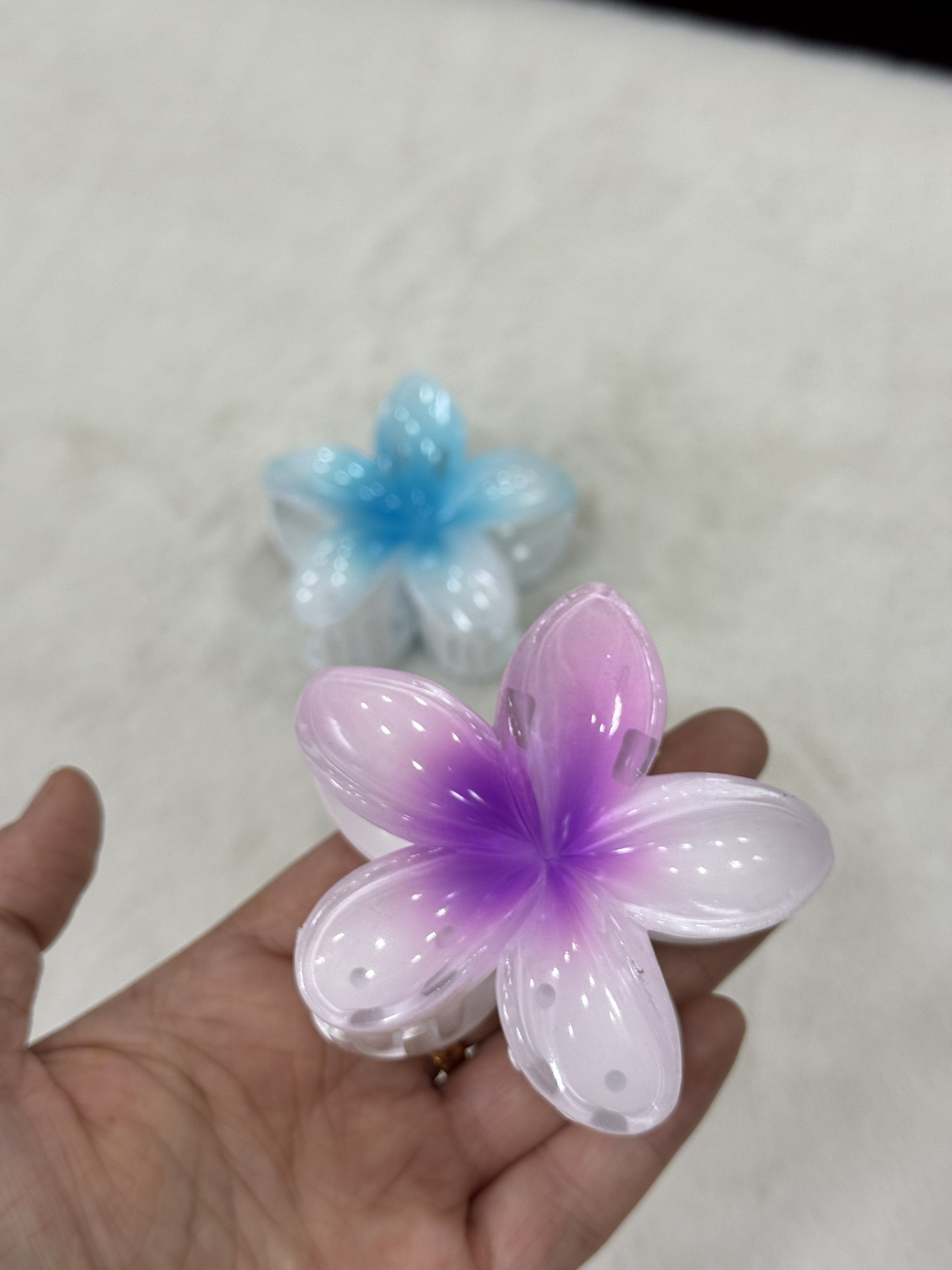 Lotus Mor Mandal Toka