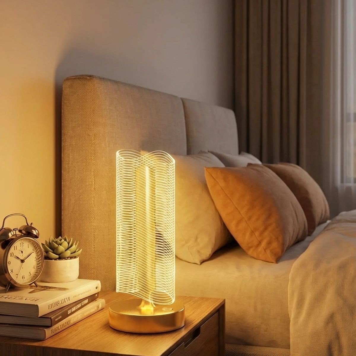 Dalgalı Silindirik Kristal Çizgili Model LED Masa Lambası – Gold Tabanlı, Dokunmatik, 3 Renk Işık Modlu, Şarjlı Modern Dekoratif Gece Lambası (5293)
