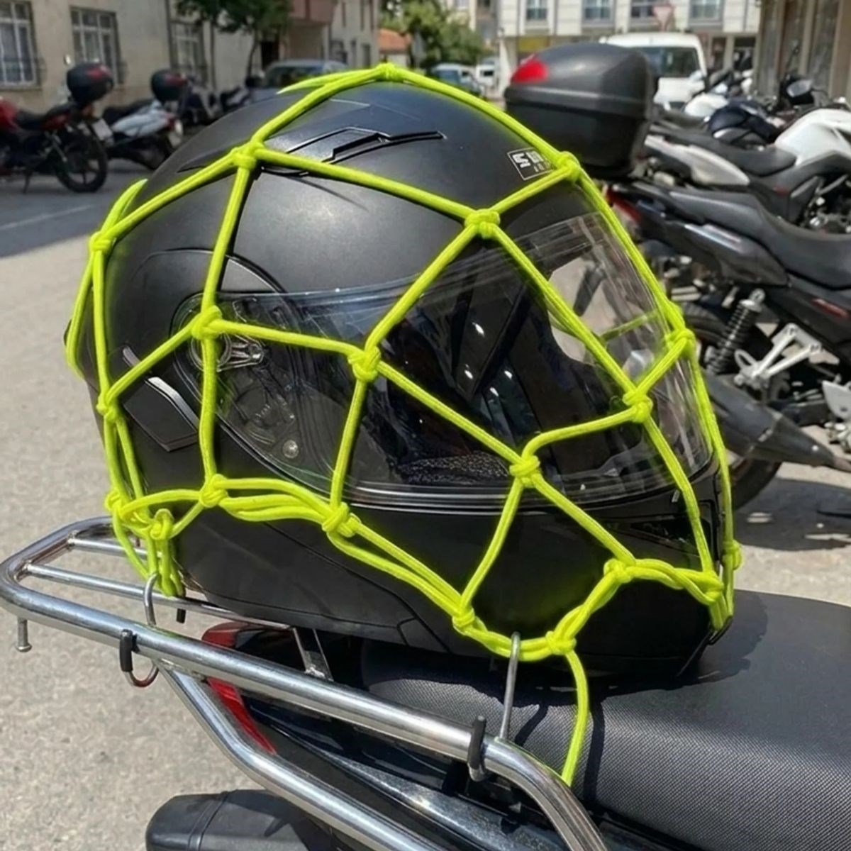 Kask  Esnek Motosiklet Kask ve Bagaj Filesi – Kask Sabitleyici Plastik Kancalı Taşıma Ağı 35x35 cm (5293)
