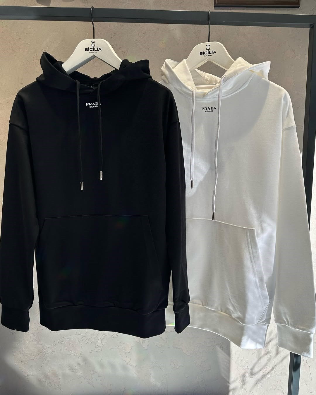 Prada Kapüşonlu Sweatshırt 
