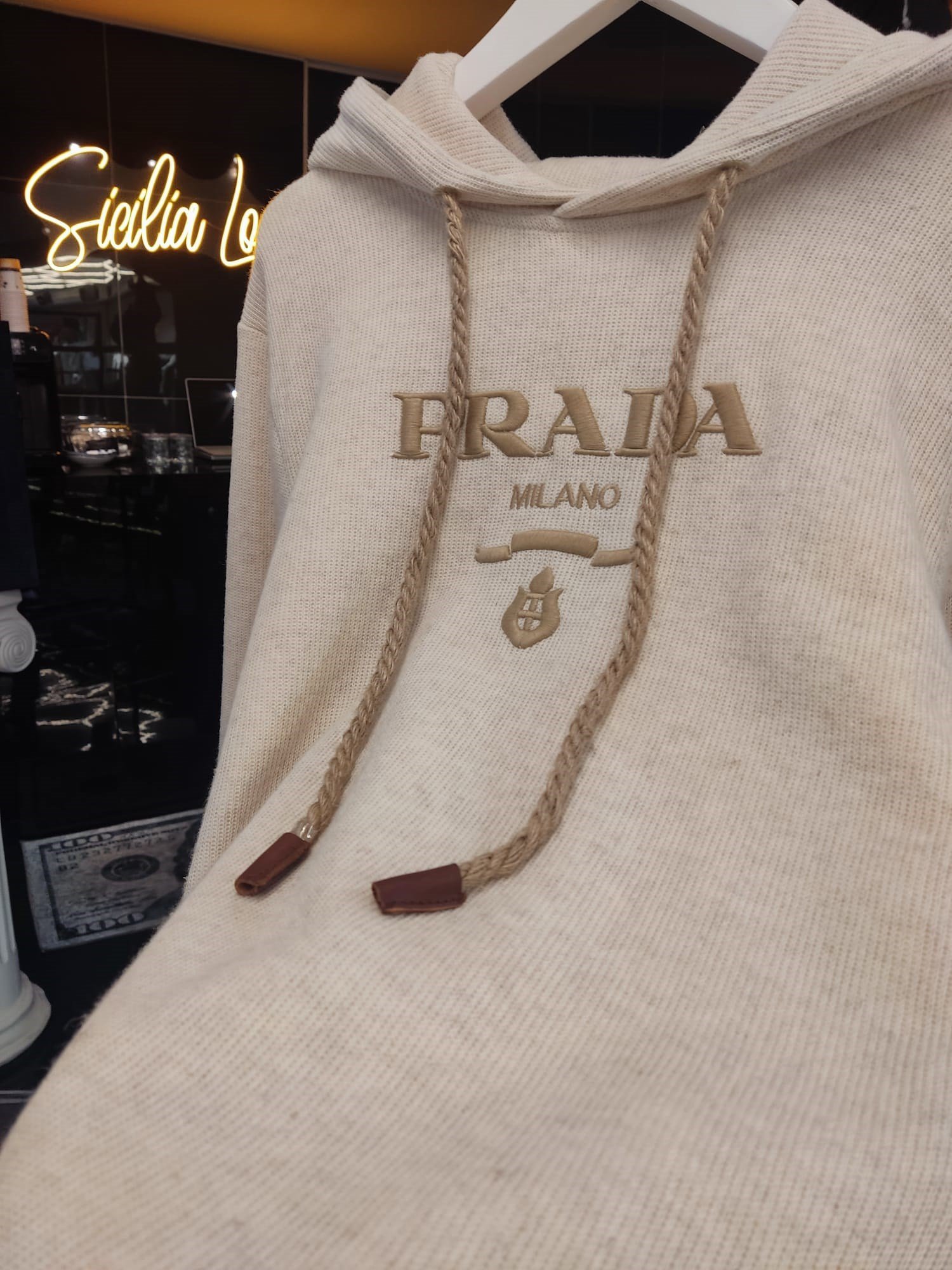 Prada Nakışlı Sweatshırt