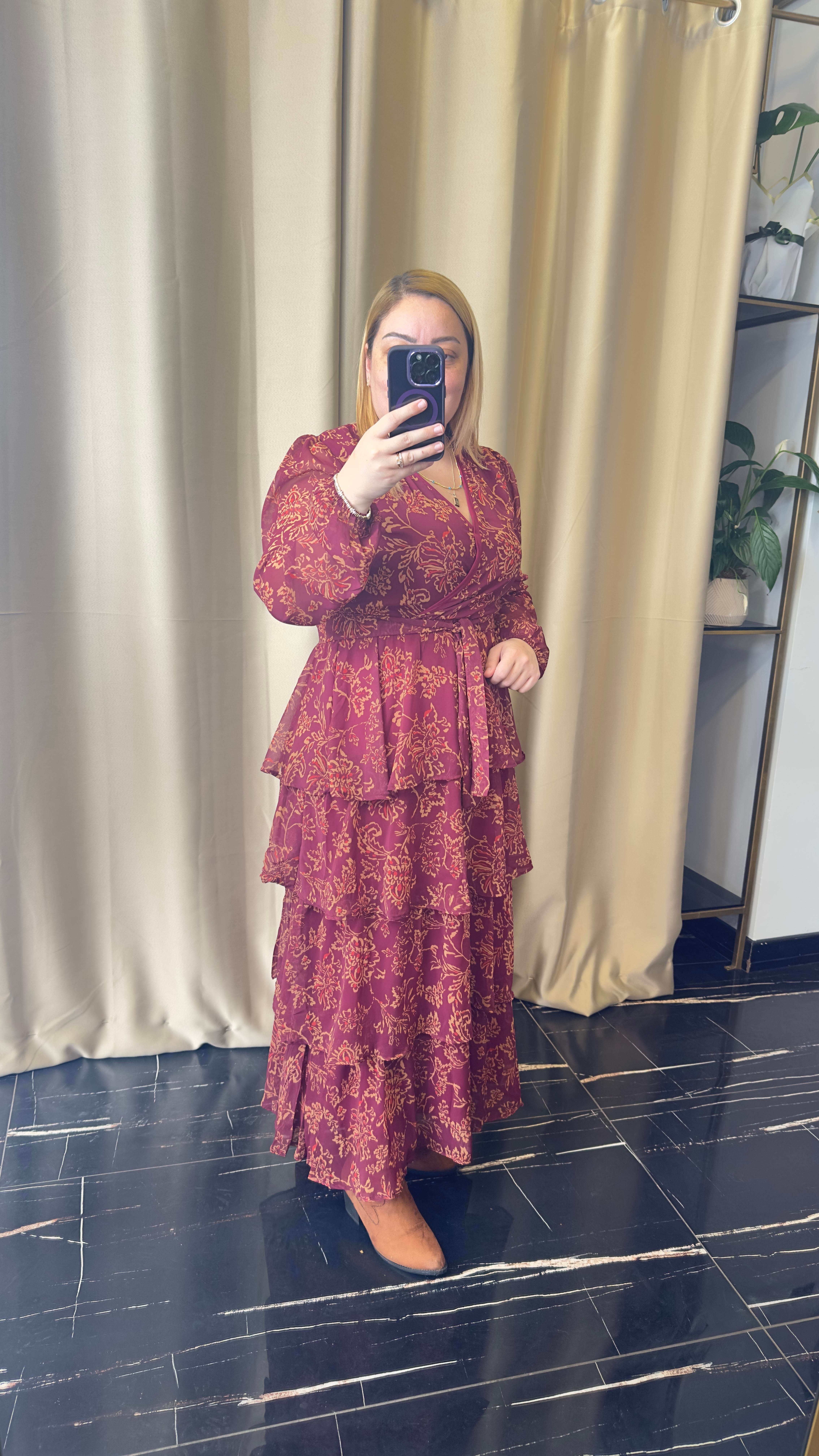 Bordo Eteği Katlı Maxi Elbise