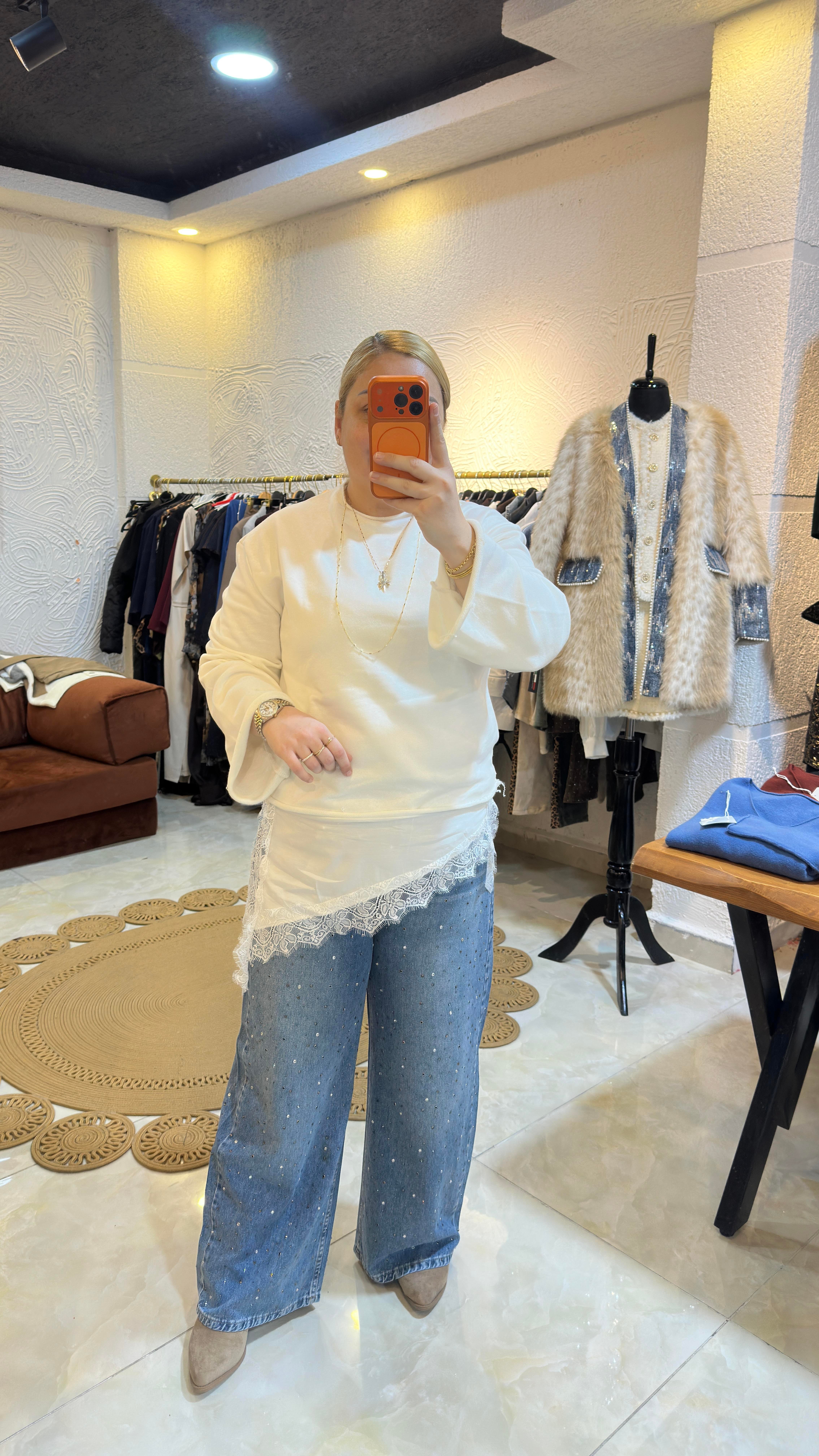 Orj Model, Çakılı Taş ve Zımbalı Jean