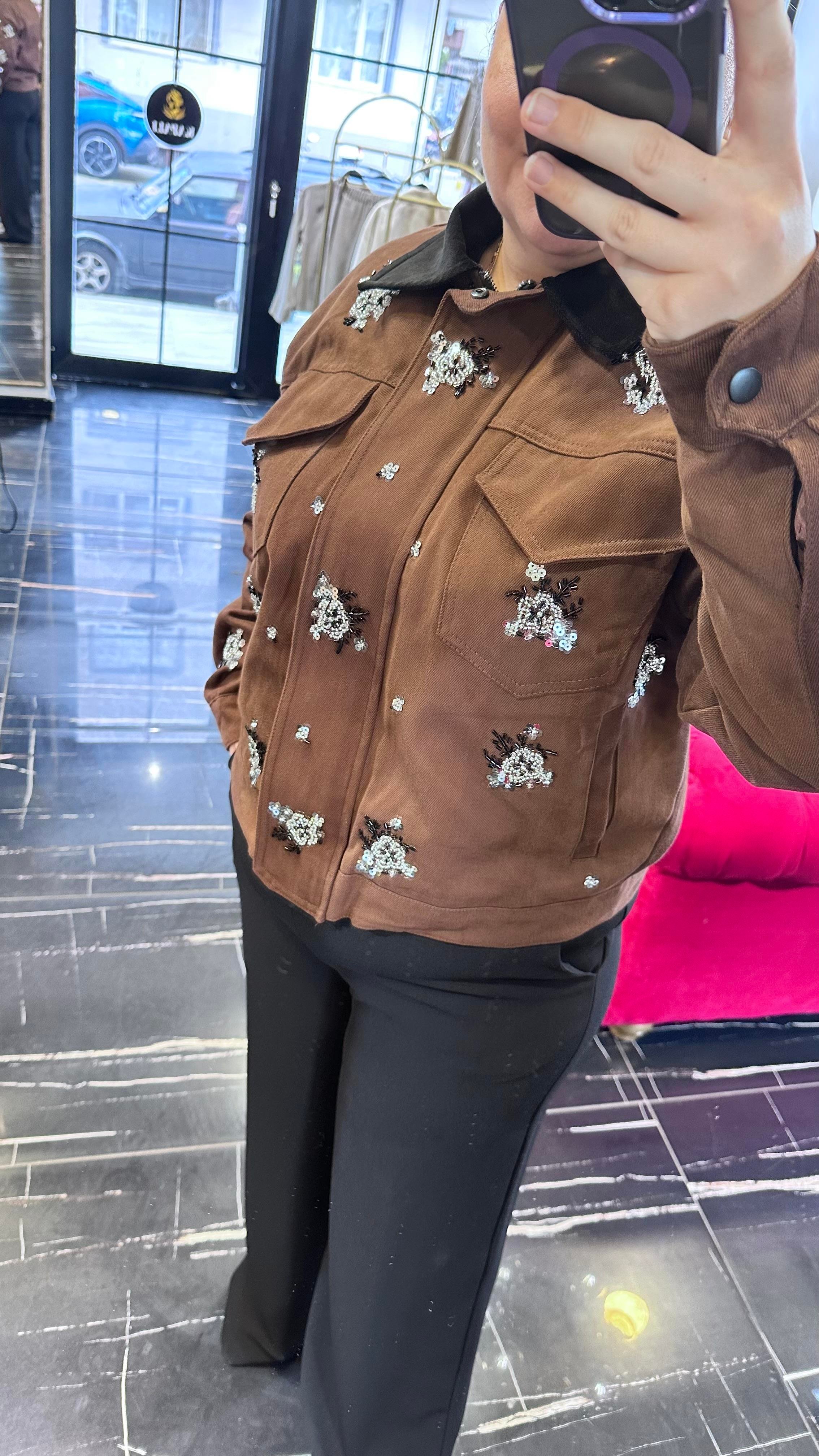 Twst Model İşlemeli Gabardin Ceket