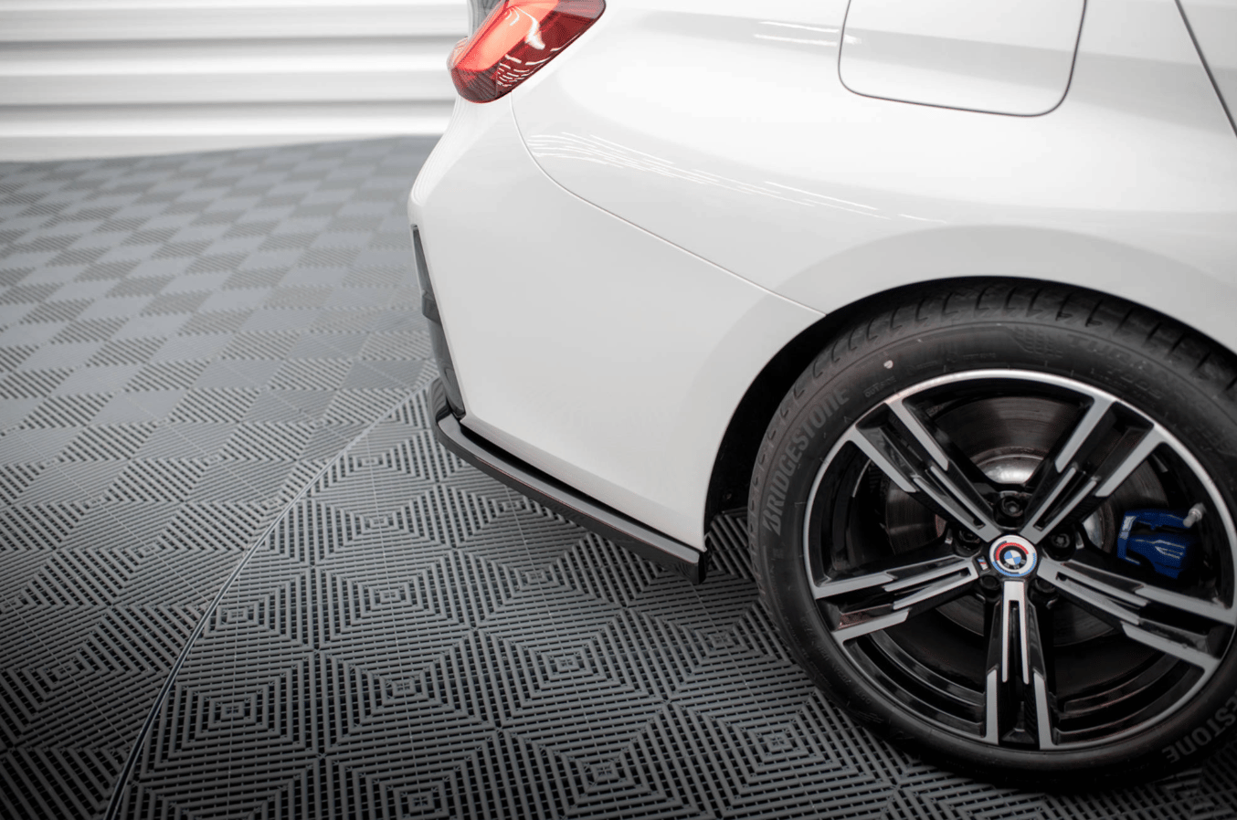 Arka Yan Difüzör Ayırıcıları – BMW 3 Serisi M-Pack G20 / G21 (Facelift)
