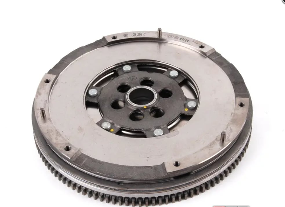 Audi A4 B7 2.0 TFSI Volan – 06D105266C