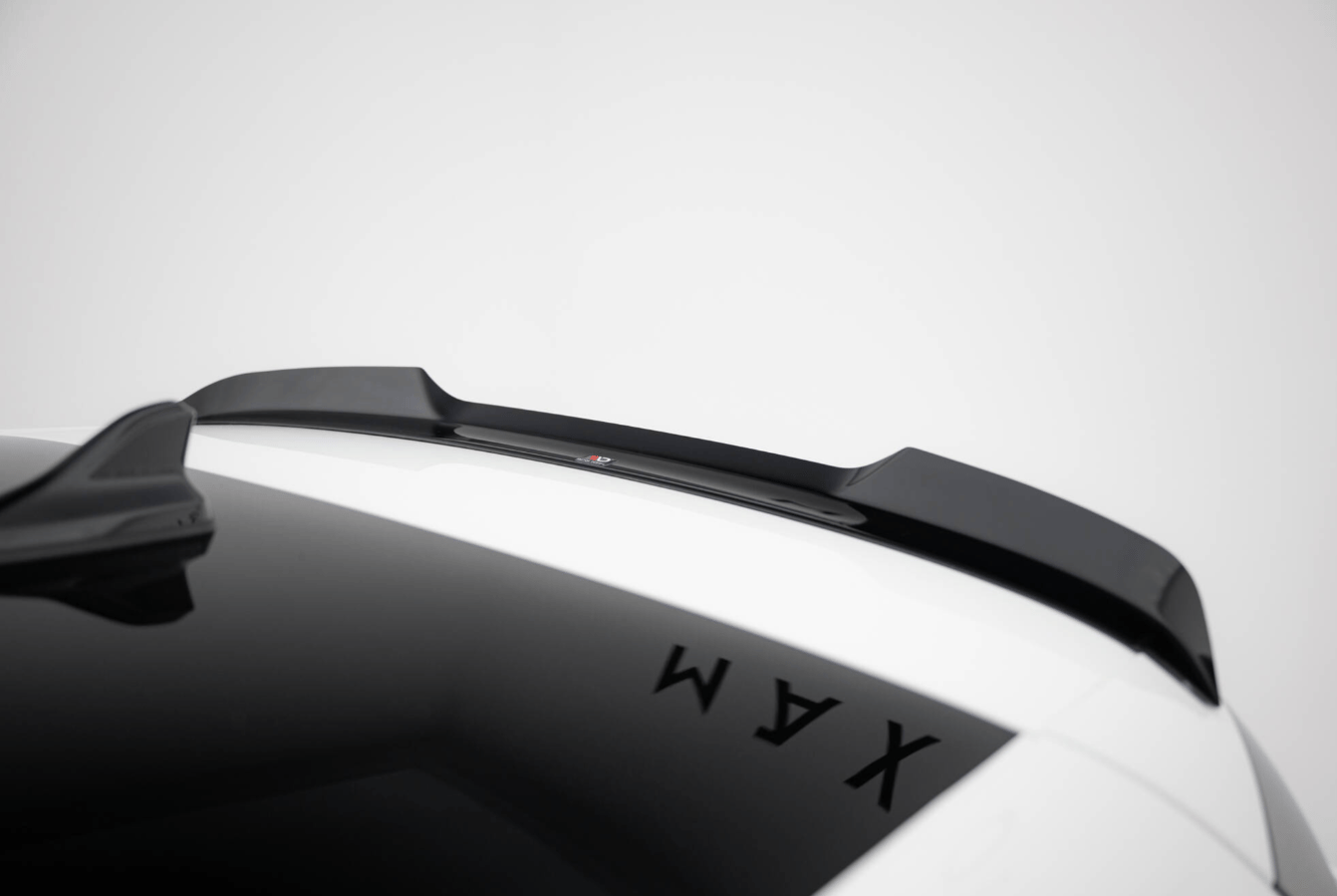 Maxton Spoiler Eki V.2 Volkswagen Golf GTI / GTE / GTD / R-Line / R Mk8