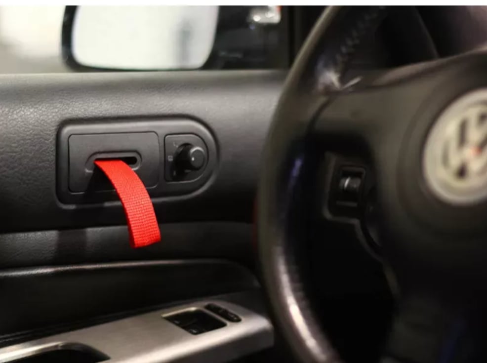 Rennline DH19 BLK.RED Kapı Çekme Kayışı Seti (Golf 4 / Bora Uyumlu)