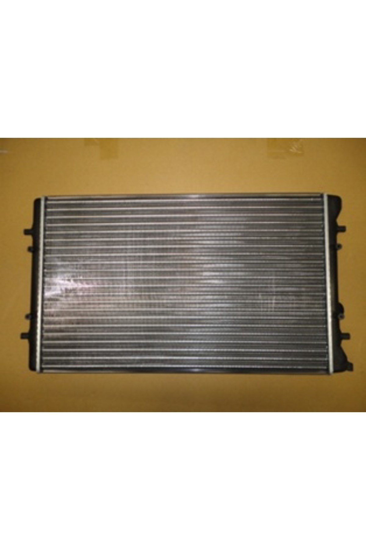 -ParçaAnında SEAT TOLEDO- 99/05; SU RADYATÖRÜ 1.6/1.8/1.9 TDI (BRAZİNG) (647X388X22)(MANUEL)ALM(ORİS