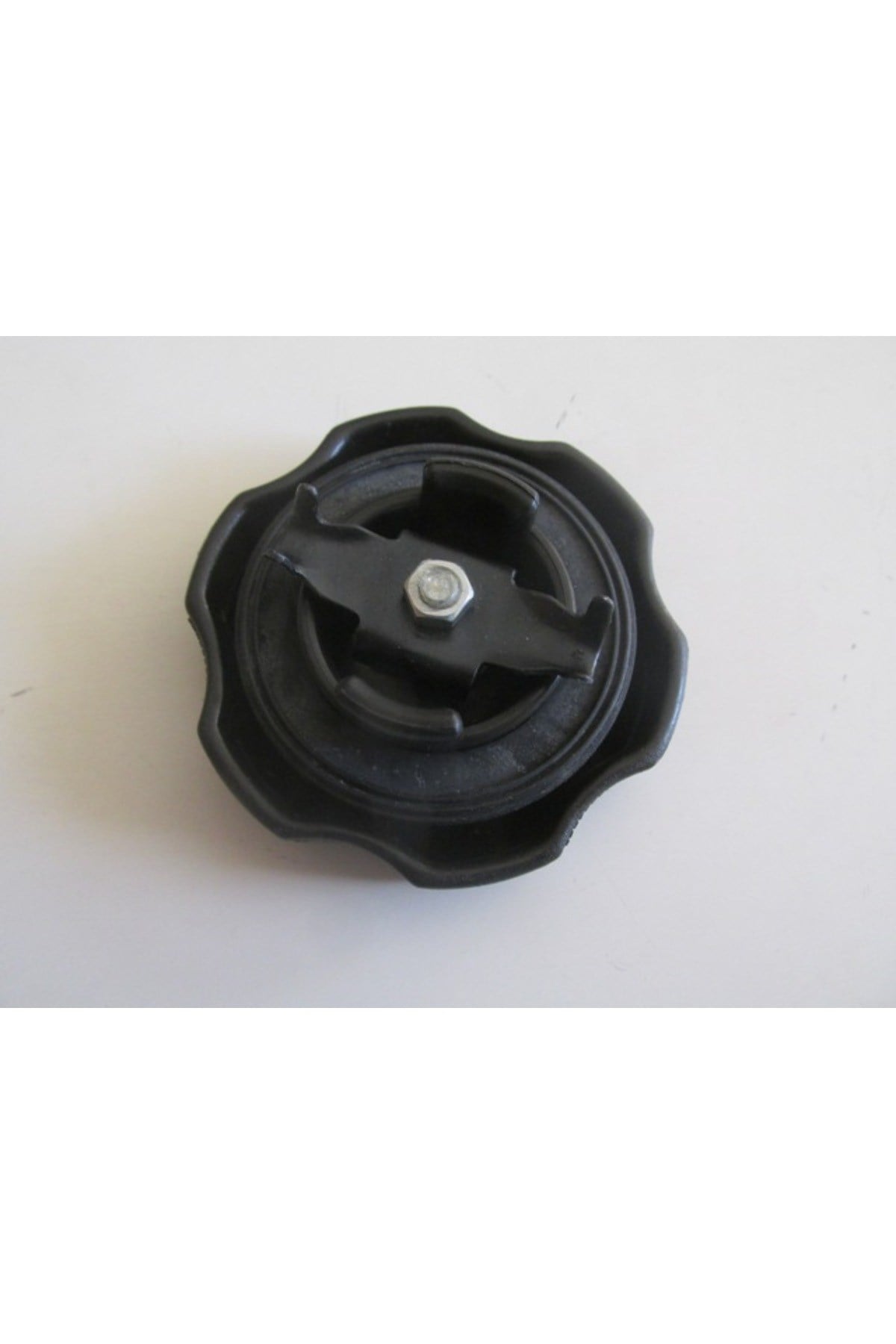 147-4555A MITSUBISHI L300- MİNİBÜS- 88/09; MOTOR YAĞ KAPAĞI (FAM)