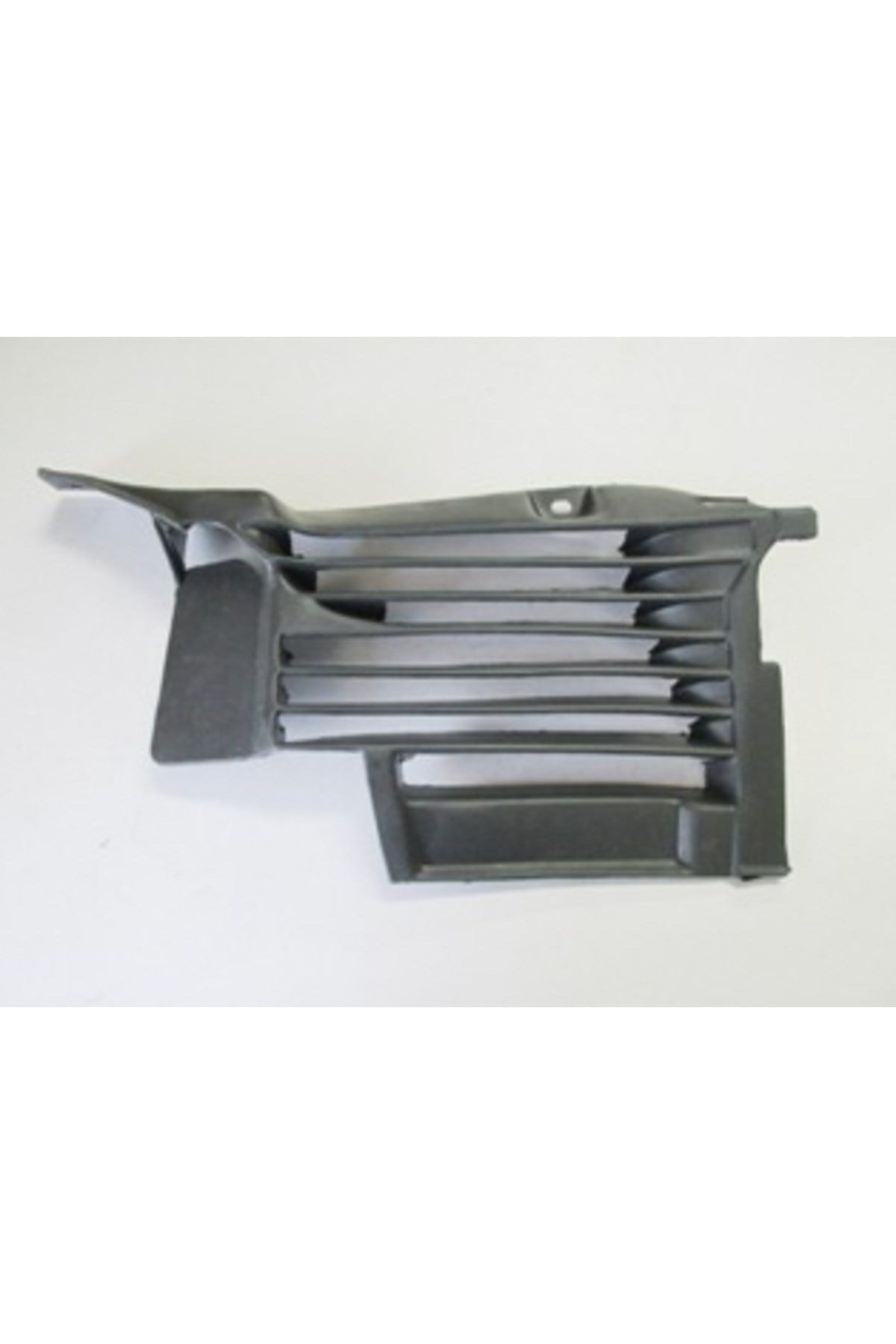 1992-2001 Renault R19 Europa Ön Panjur Iç Petek Sağ (tw) (adet) (oem No:7700819253)
