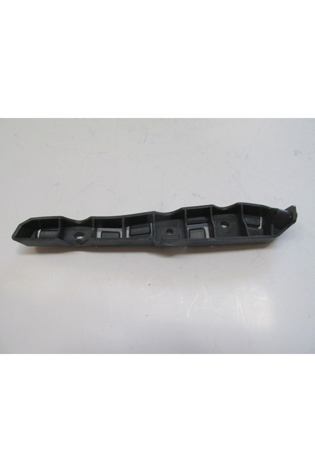 2009-2012 Dacıa Sandero Ön Tampon Braketi Sol (tw) (adet) (oem No:8200735118)