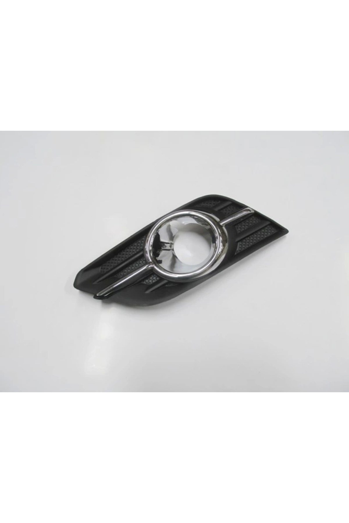 2012-2016 Opel Mokka Sis Lamba Kapağı Sol Sis Delikli Siyah (sis Yuvası Nikelajlı) (tw) (adet) (oem