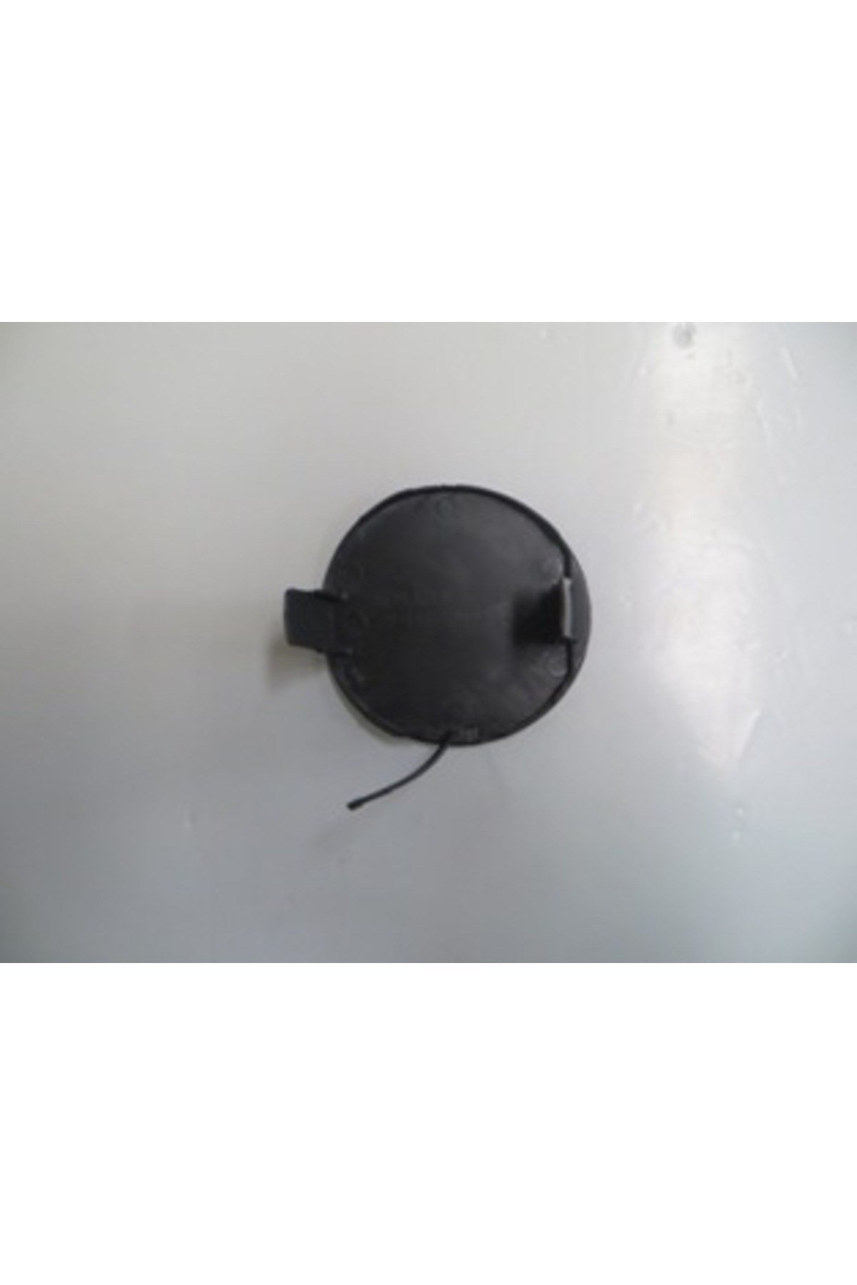 204-2066 TOYOTA AURIS- 11/12; ÖN TAMPON ÇEKİ DEMİRİ KAPAĞI SOL SİYAH (FAM)