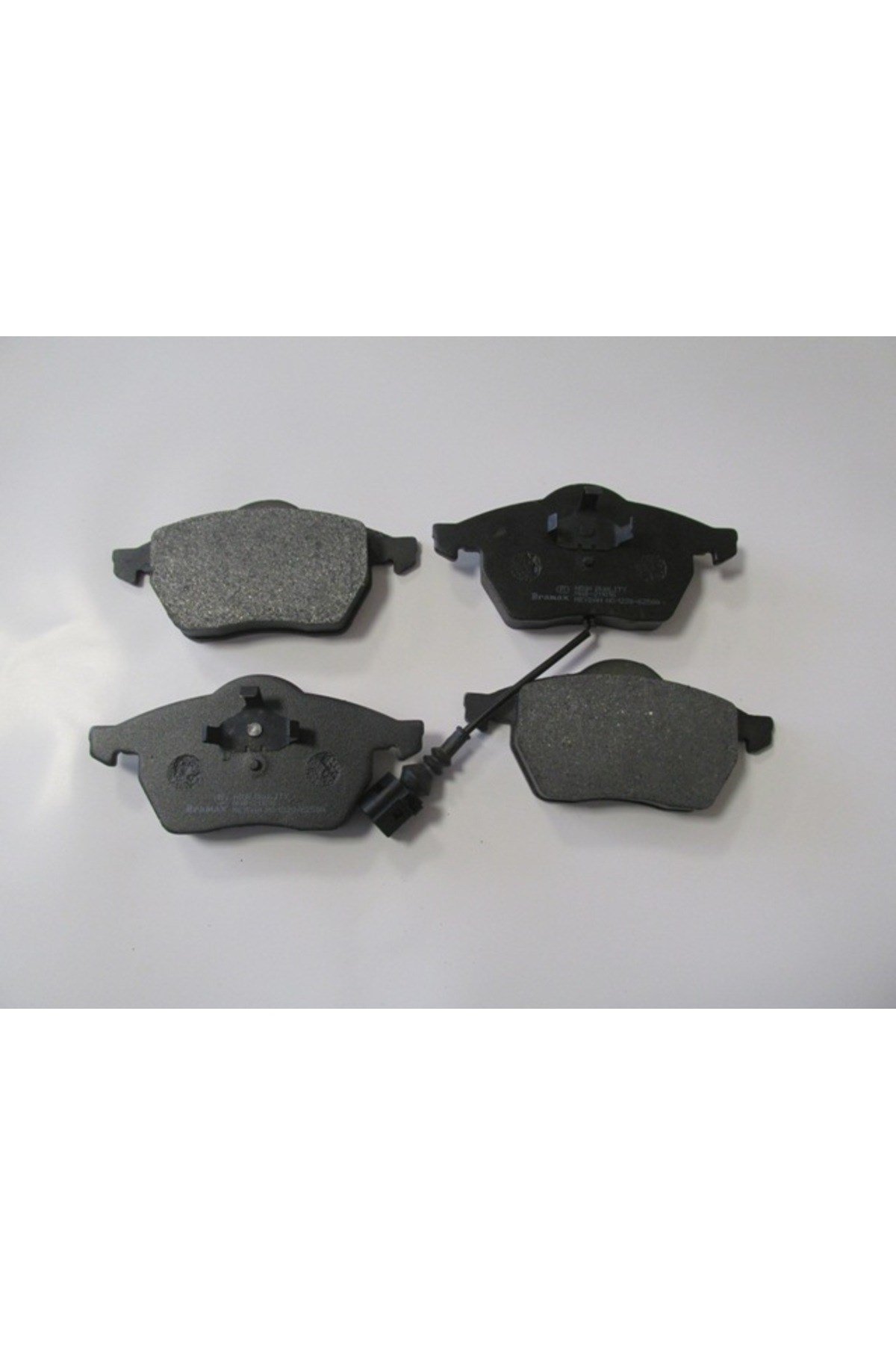 Audi A3- 04/05; Ön Fren Balatası 1,8T/1,9TDI (1KABLOLU)(Disk)(156,4x73,8x19,5)(Bramax) 8N0698151A
