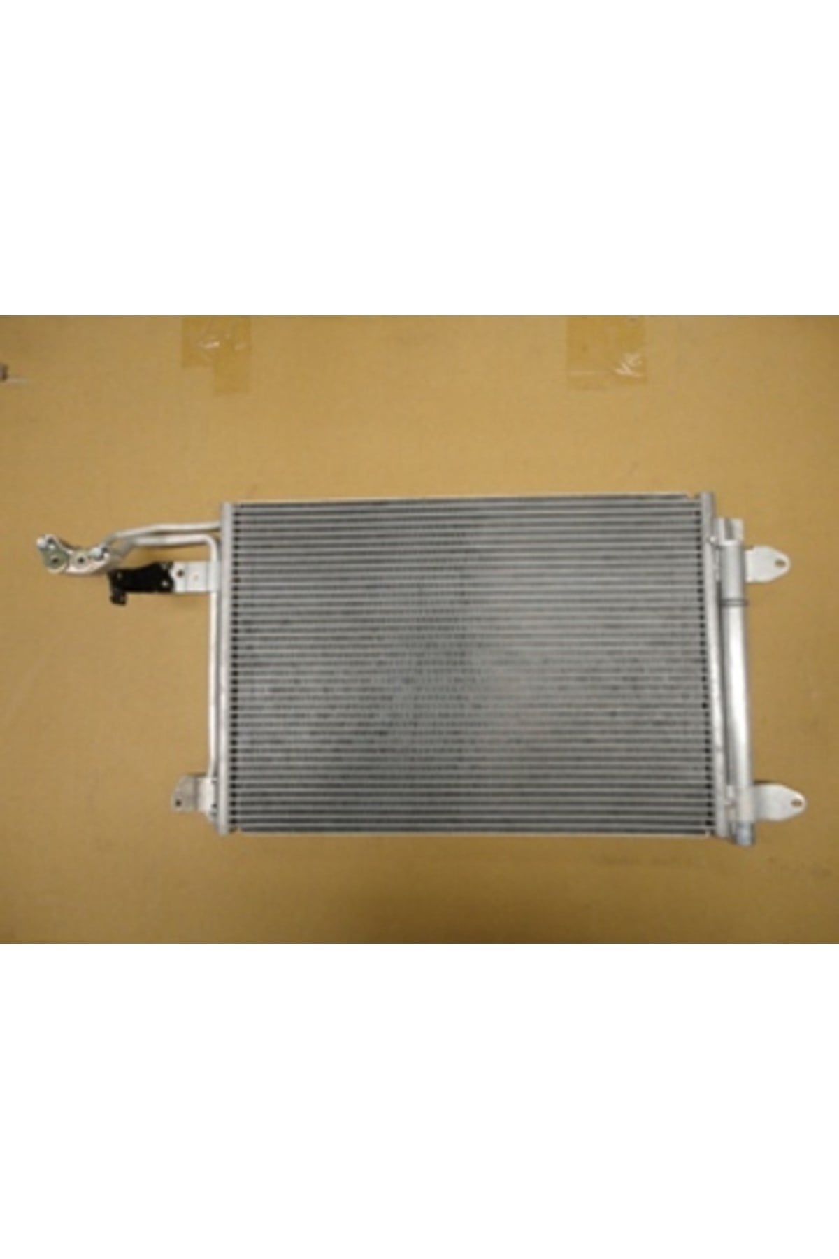 Audi A3 05/08 Klima Radyatörü 1.6/1.9/2.0 (Brazıng) (580x401x16) Alüminyum (Oris)