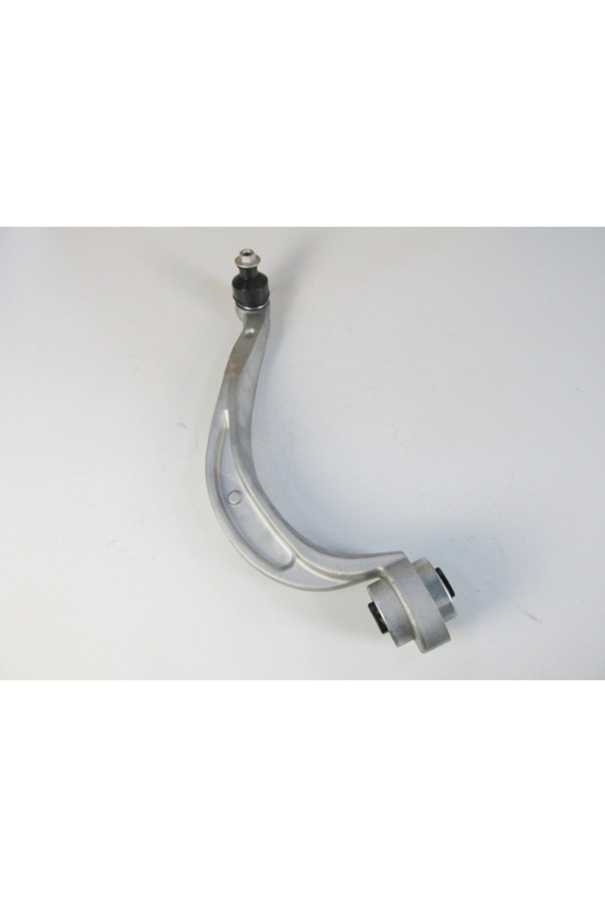 Audi A4- 08/12; Ön Alt Tabla Sol Eğri Tip Burçlu/Rotilli (65 Mm M12) (Salıncak) Alüminyum 8K0407693F