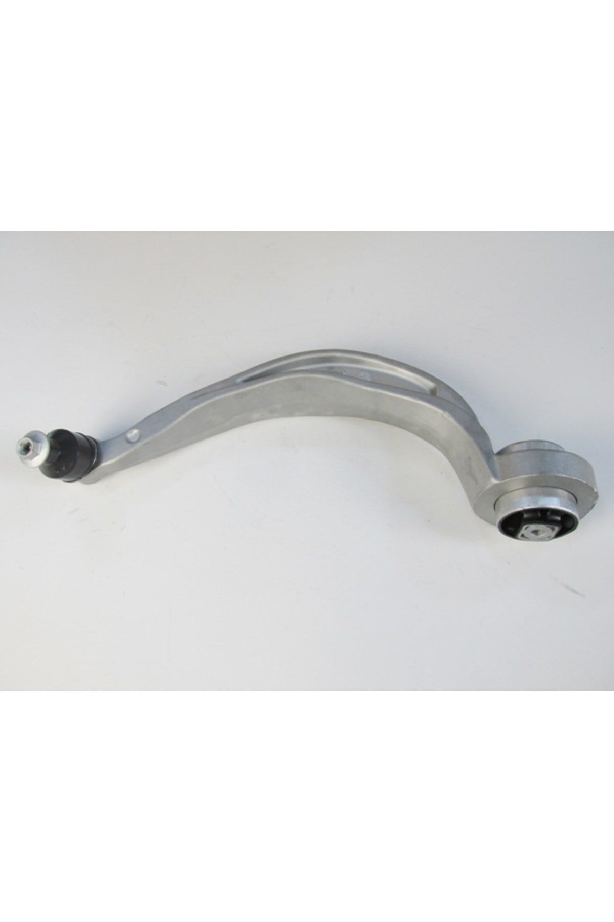 Audi A4- 15/18; Ön Alt Tabla Sağ Eğri Tip Burçlu/Rotilli (65 Mm M12) (Salıncak) Alüminyum 8K0407694F