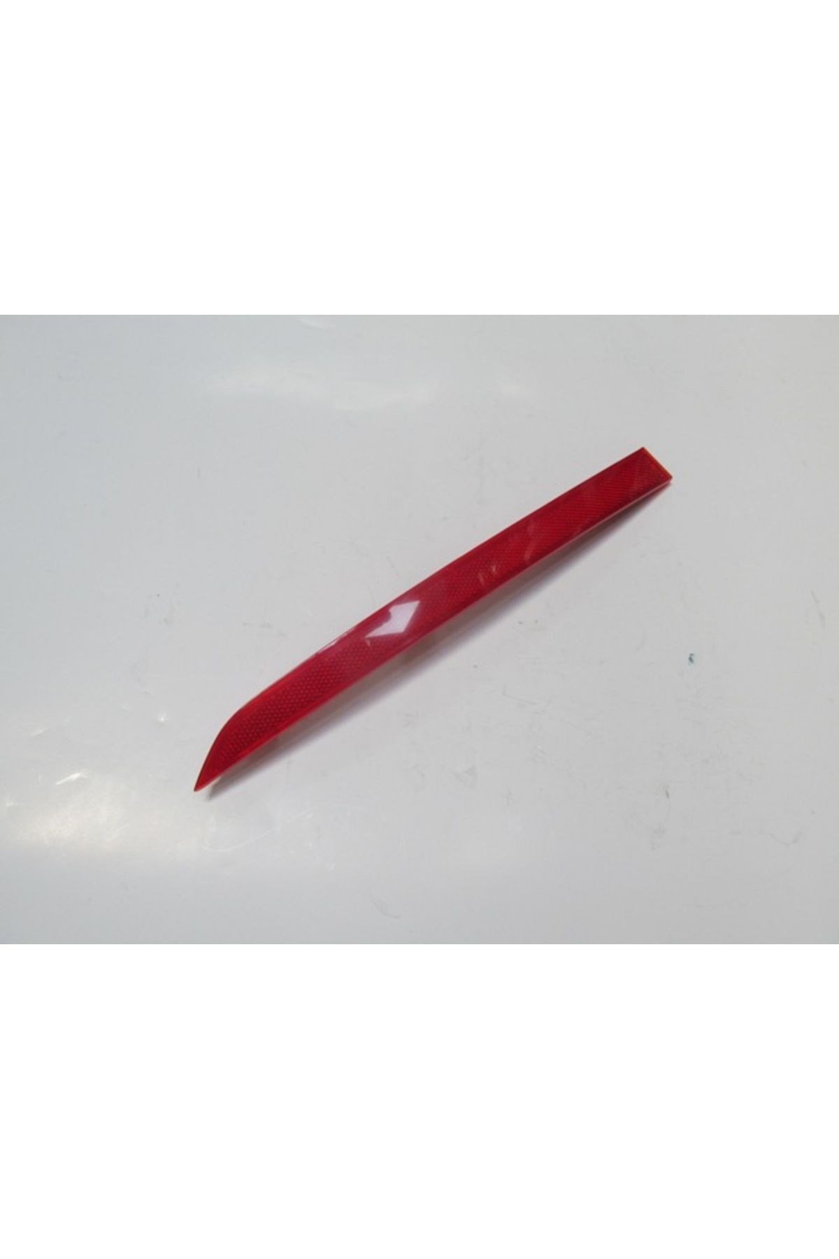 Bmw 3 F30 Arka Tampon Reflektörü Sağ Kırmızı M Paket Serisi 12 14 63147847166