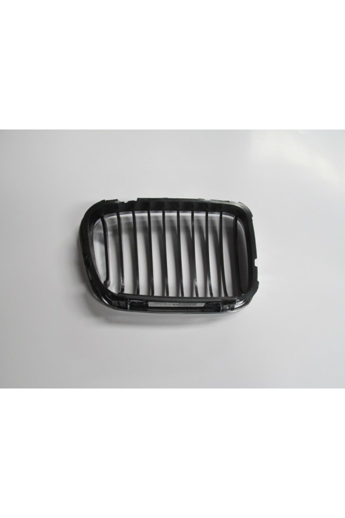 BMW 3 SERI- E46- SD- 98-01 ÖN PANJUR SOL SİYAH-NİKELAJ ÇERÇEVELİ OEM NO: 51138208489 UYUMLU 2007-234