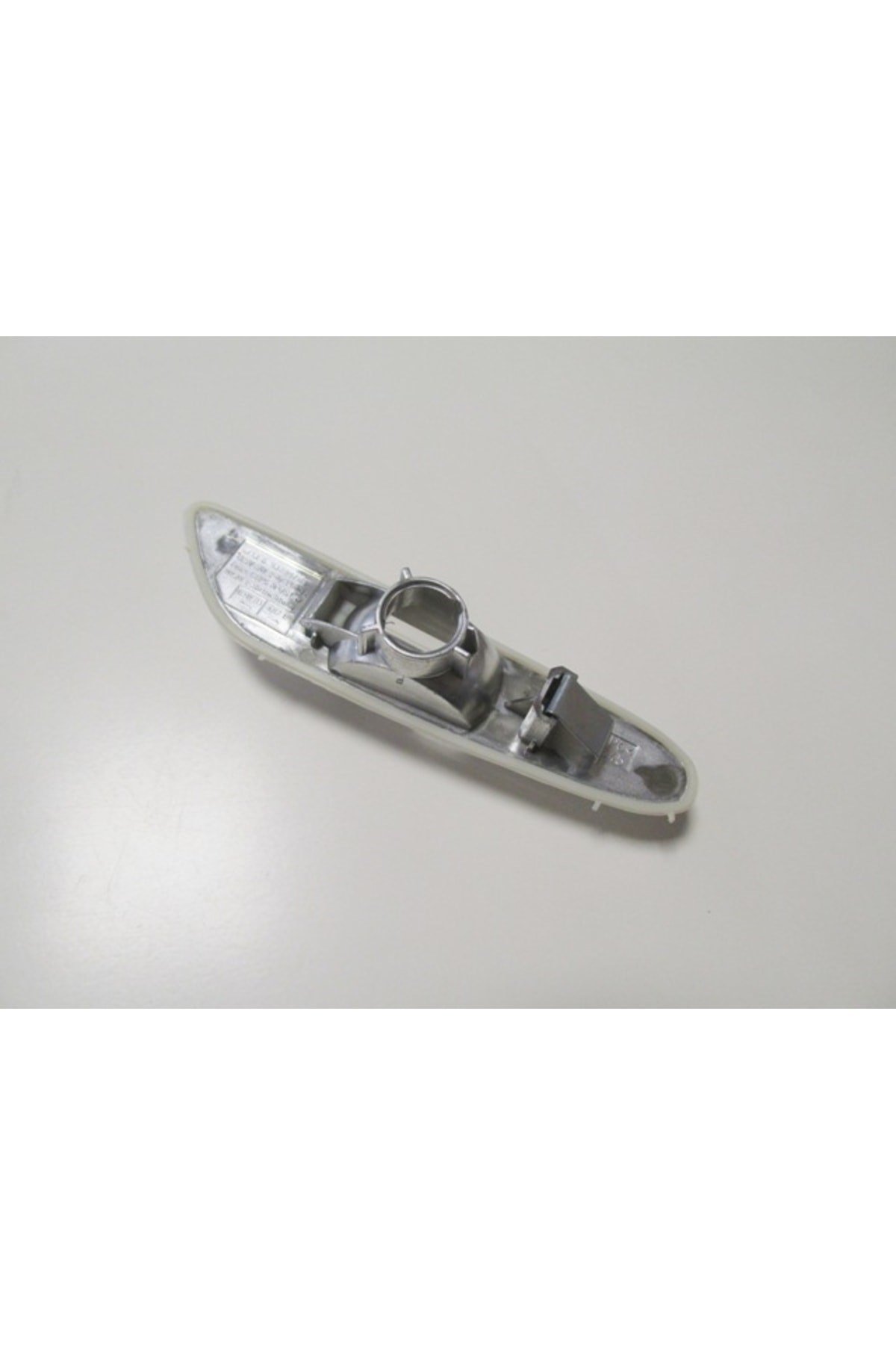 BMW 3 SERI- E90- 05/09; ÇAMURLUK SİNYALİ SAĞ BEYAZ (FAMELLA) P-A