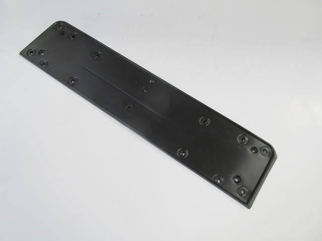 Bmw 5 Seri E60 04/07 Ön Tampon Plakalık Plastiği Siyah (Tw)