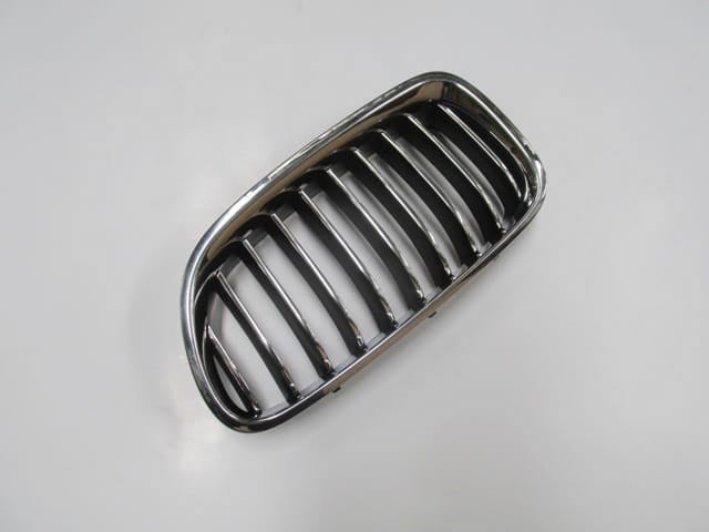 Bmw 5 Seri F10 13/16 Ön Panjur Sol Nikelajlı (İç Petekleri Siyah) (Tw)