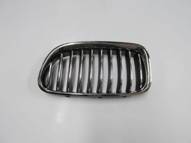 Bmw 5 Seri F10 13/16 Ön Panjur Sol Nikelajlı (İç Petekleri Siyah) (Tw)