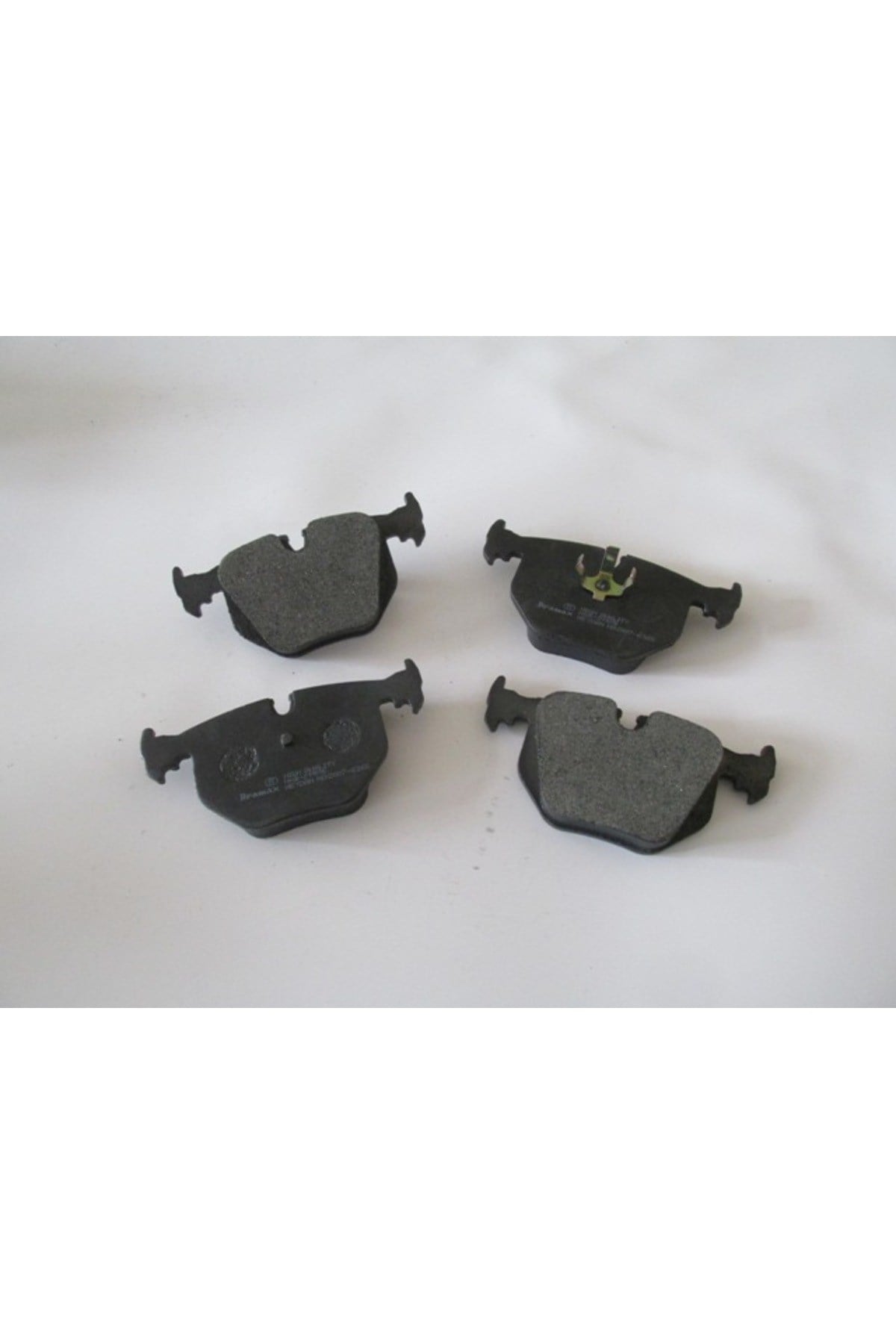 BMW 7 Seri- E32- 88/92; Arka Fren Balatası (Kablosuz) (Disk) (123x59,3x16,3) (Bramax) 34211159344
