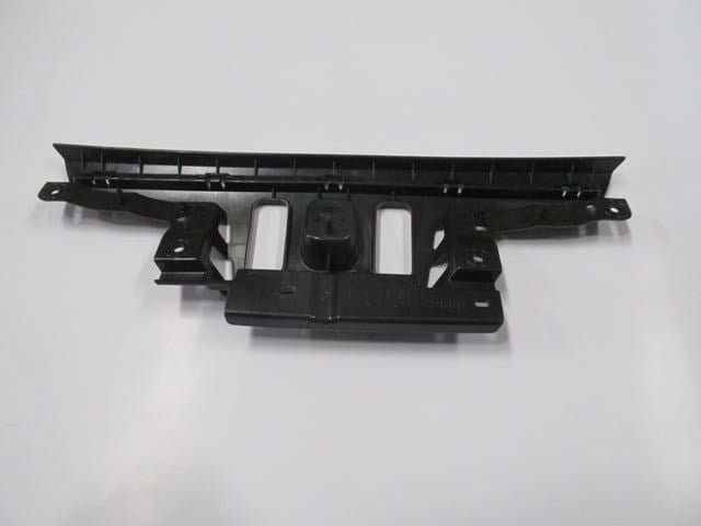 Citroen C3 16/20 Arka Tampon İç Braketi Orta (Plastik)