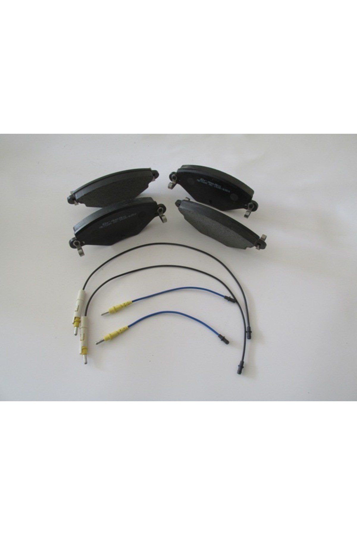 Citroen C5 05/08 Ön Fren Balatası 1,6hdı/1,8/2,0/2,0hdı (4 Kablolu)(disk) (148,7x61x17) (Bramax)