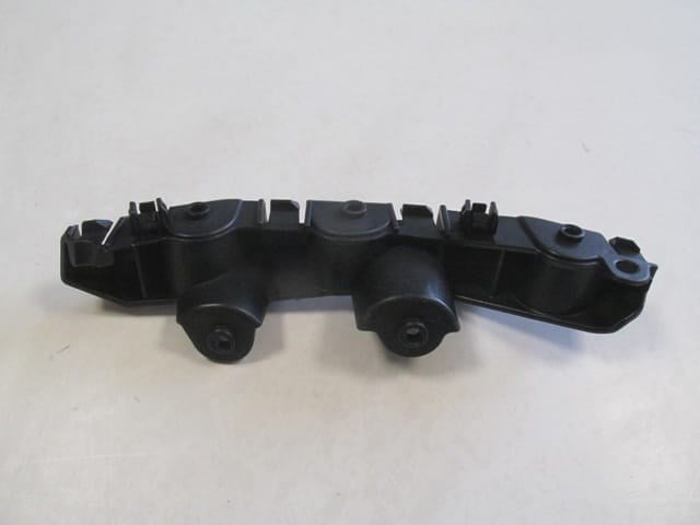 Dacia Duster 18/23 Ön Tampon Bağlantı Braketi Sağ