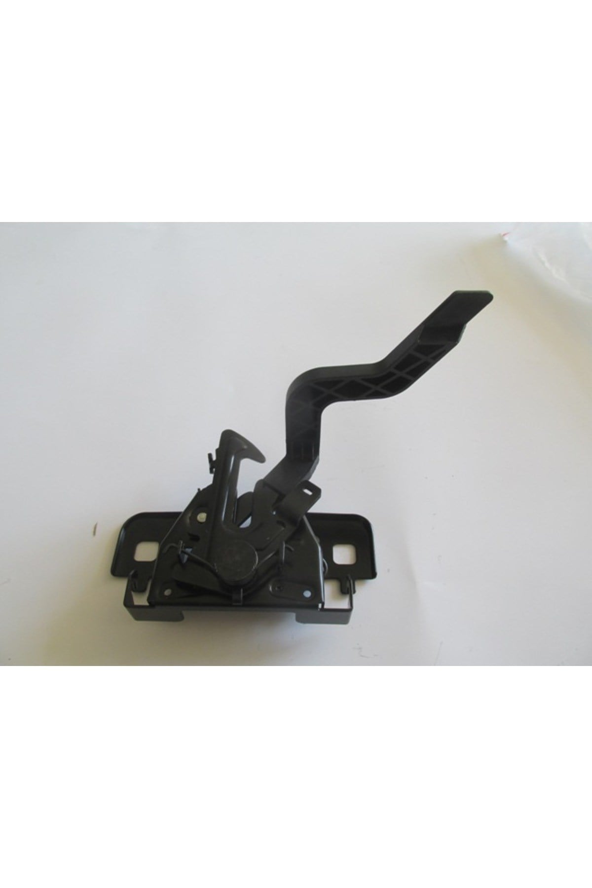 Dacia Sandero 13/20 Kaput Kilidi