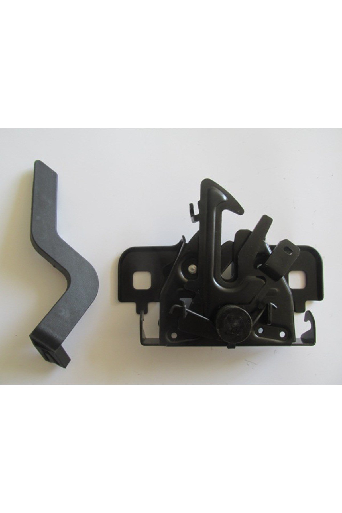 Dacia Sandero 13/20 Kaput Kilidi