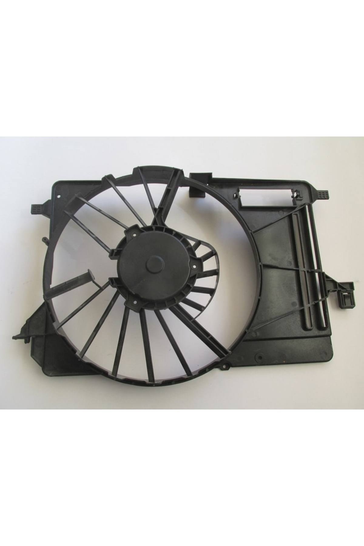Ford Tourneo Connect- 14/19 Radyaör Fan Davlumbazı Boş Gövde Tdcı 8v61 8c617 Eb