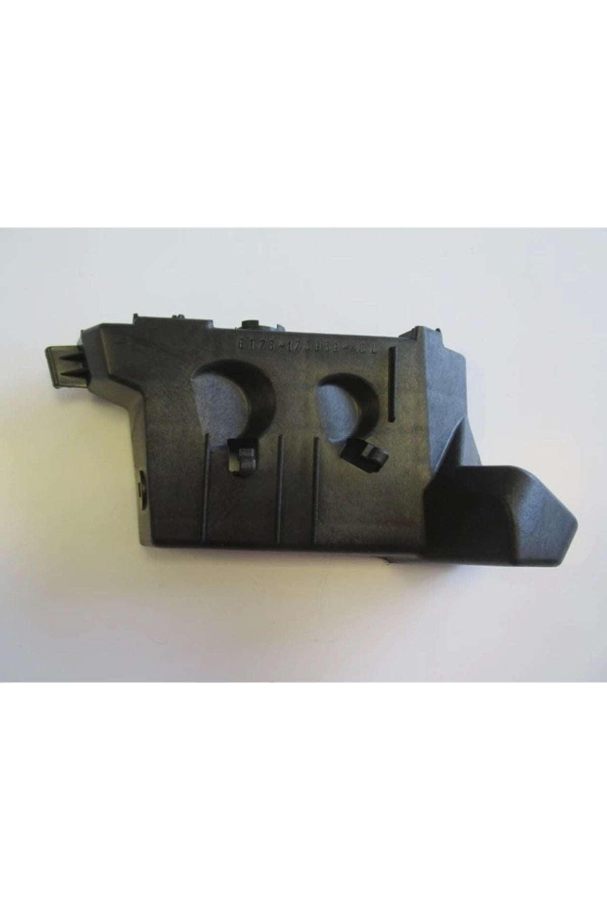 Ford Tourneo- Courıer- 2014-2020 Ön Tampon Bağlantı Braketi Sol Oem No: Et76 17D959 Ac